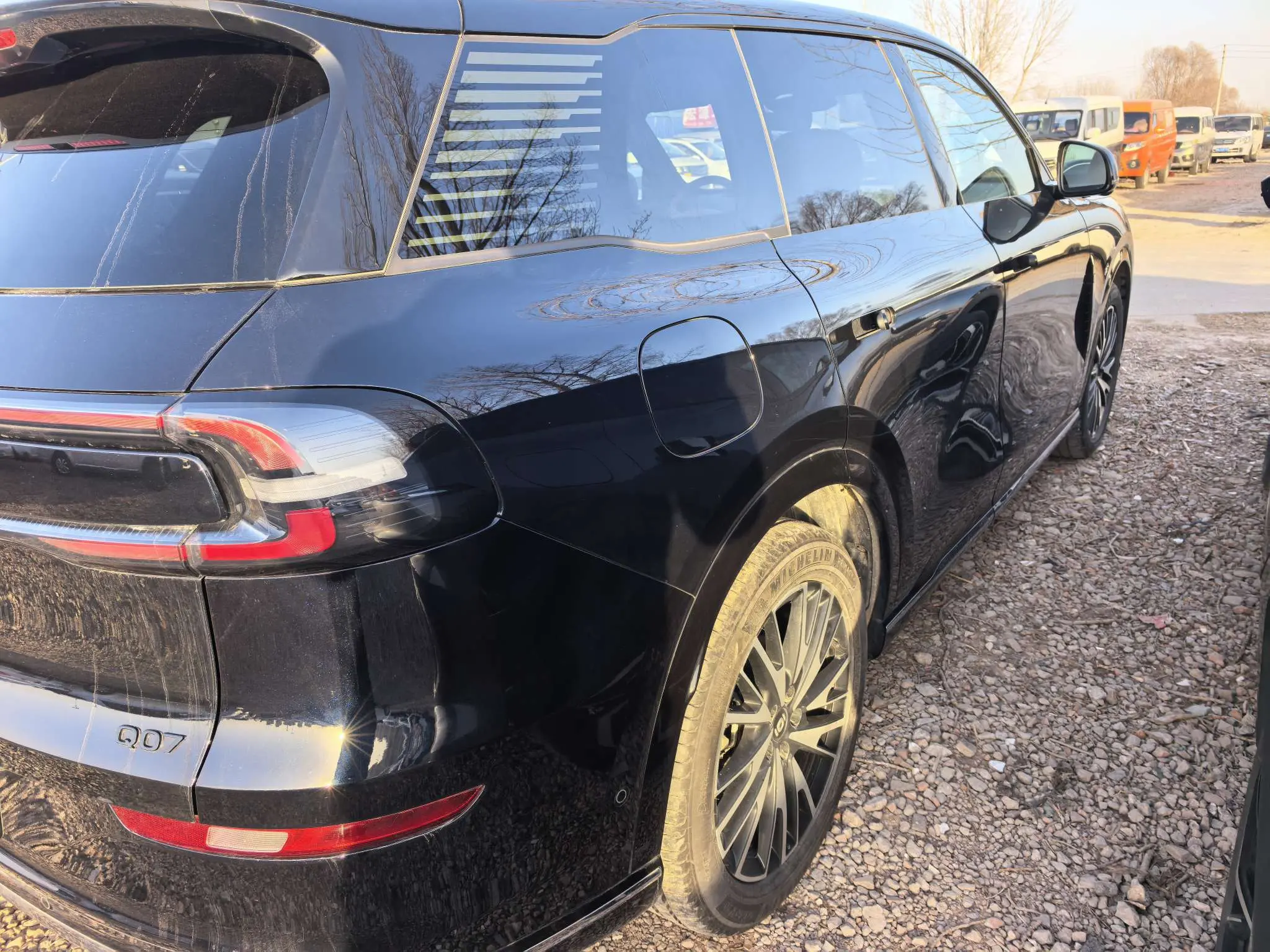 Changan Qiyuan Q07  из Китая