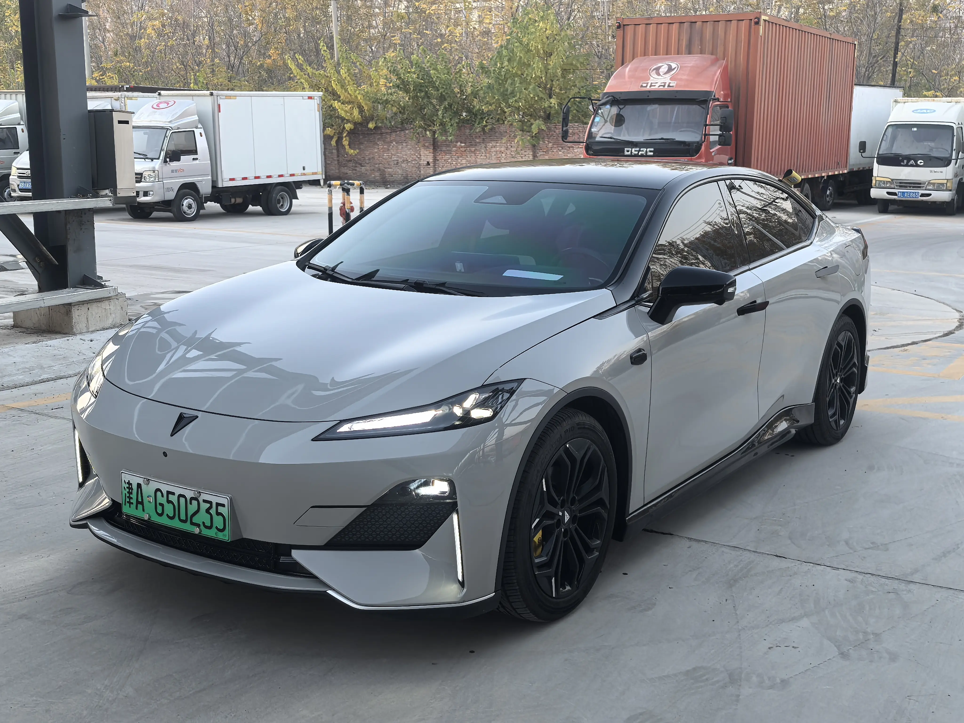 Deepal Dark blue SL03  из Китая