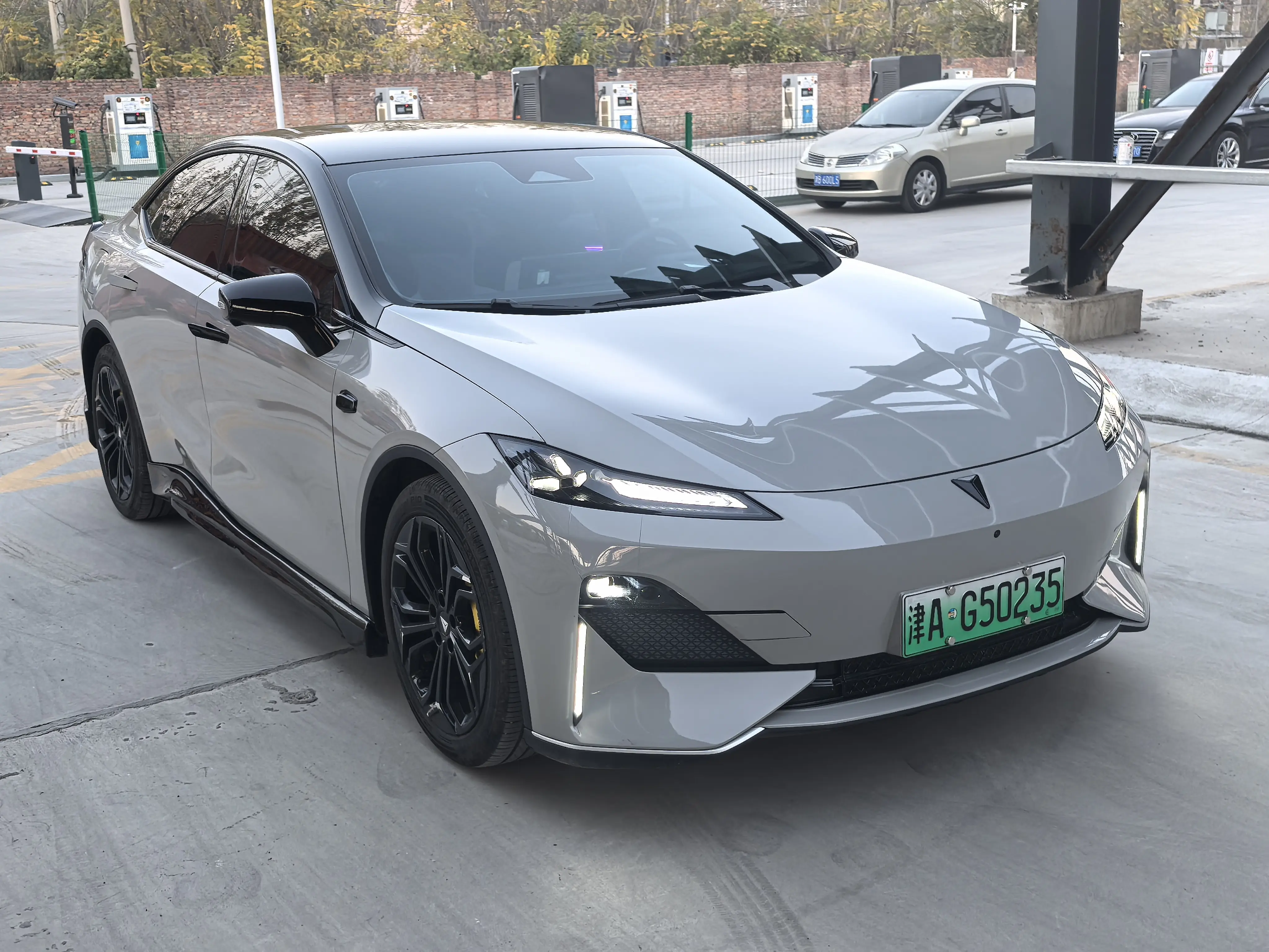 Deepal Dark blue SL03  из Китая