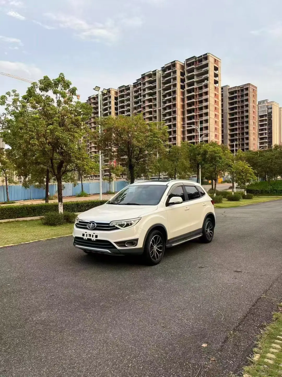 FAW Senya R7  из Китая