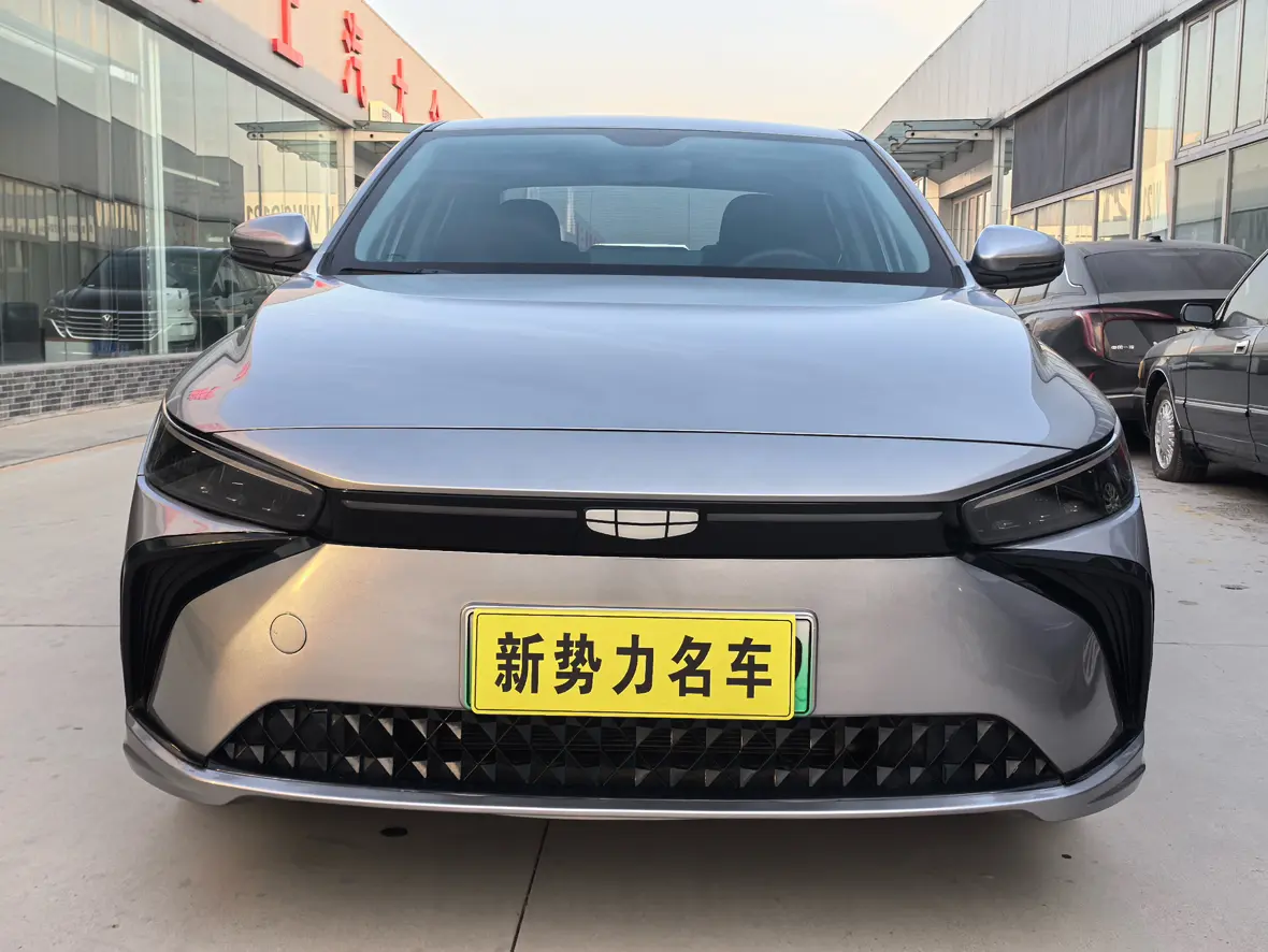 Geely Geometry G6  из Китая