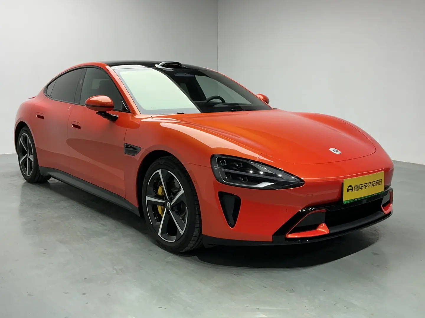 Xiaomi car Xiaomi SU7  из Китая