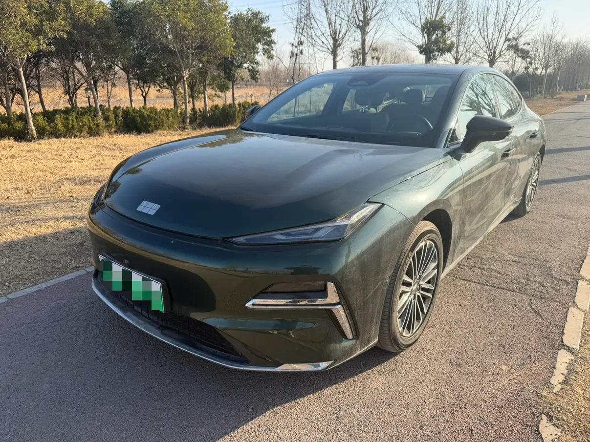 Geely Galaxy Star 8 PHEV  из Китая