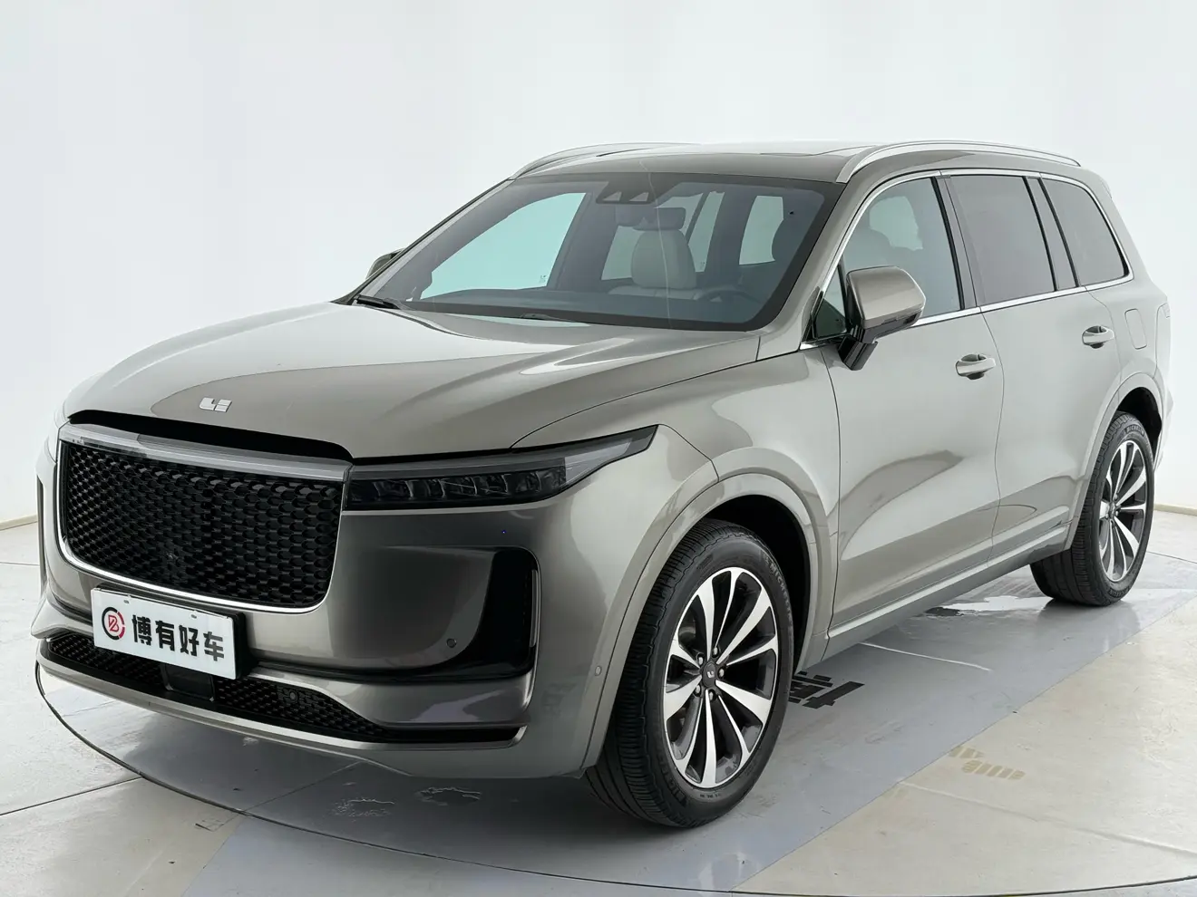 Li ONE (Ideal ONE)  из Китая