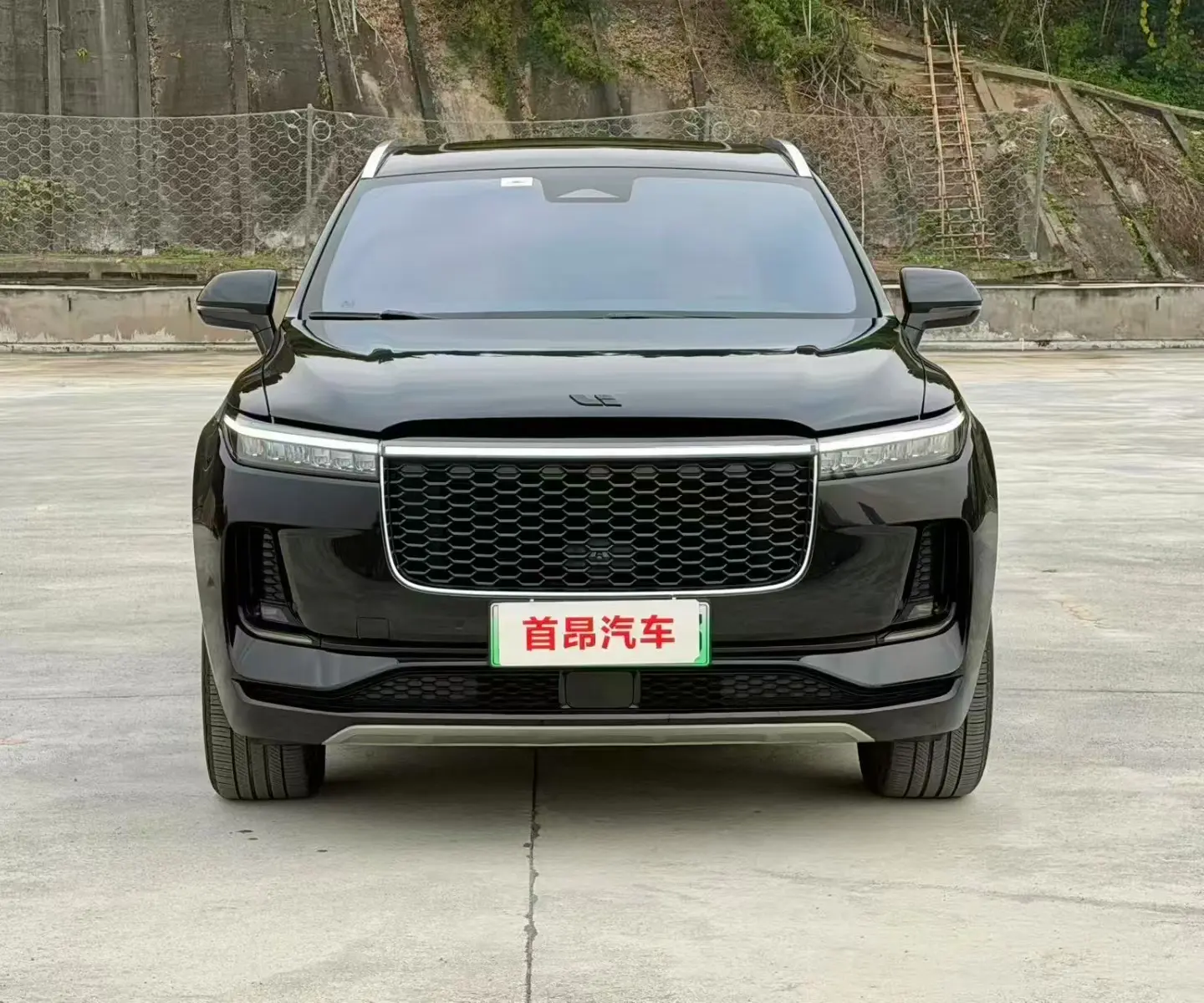 Li ONE (Ideal ONE)  из Китая