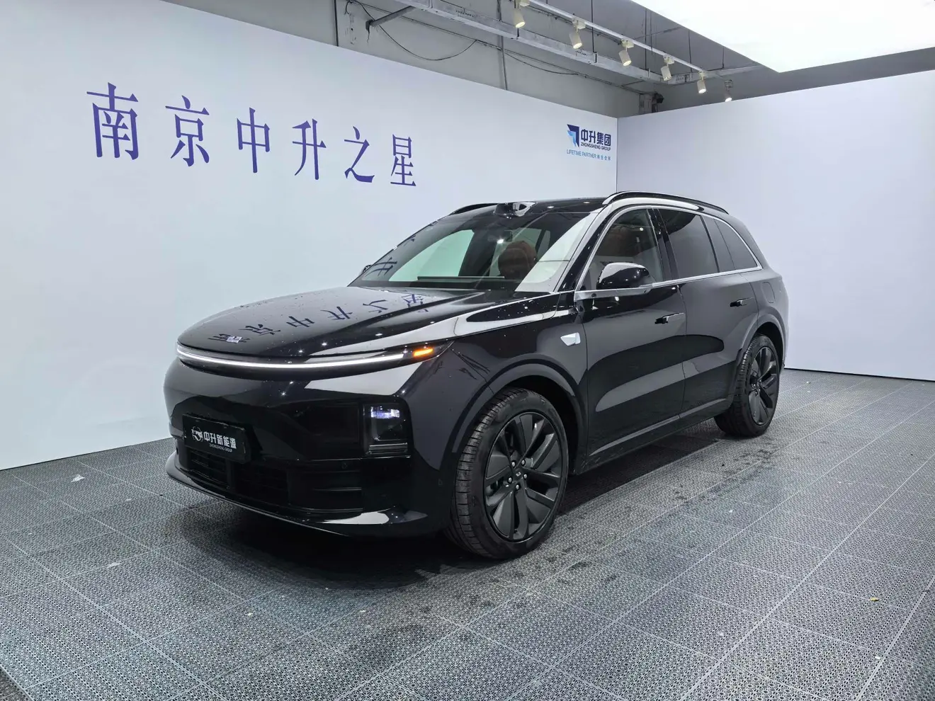 Li L6 (Ideal L6)  из Китая