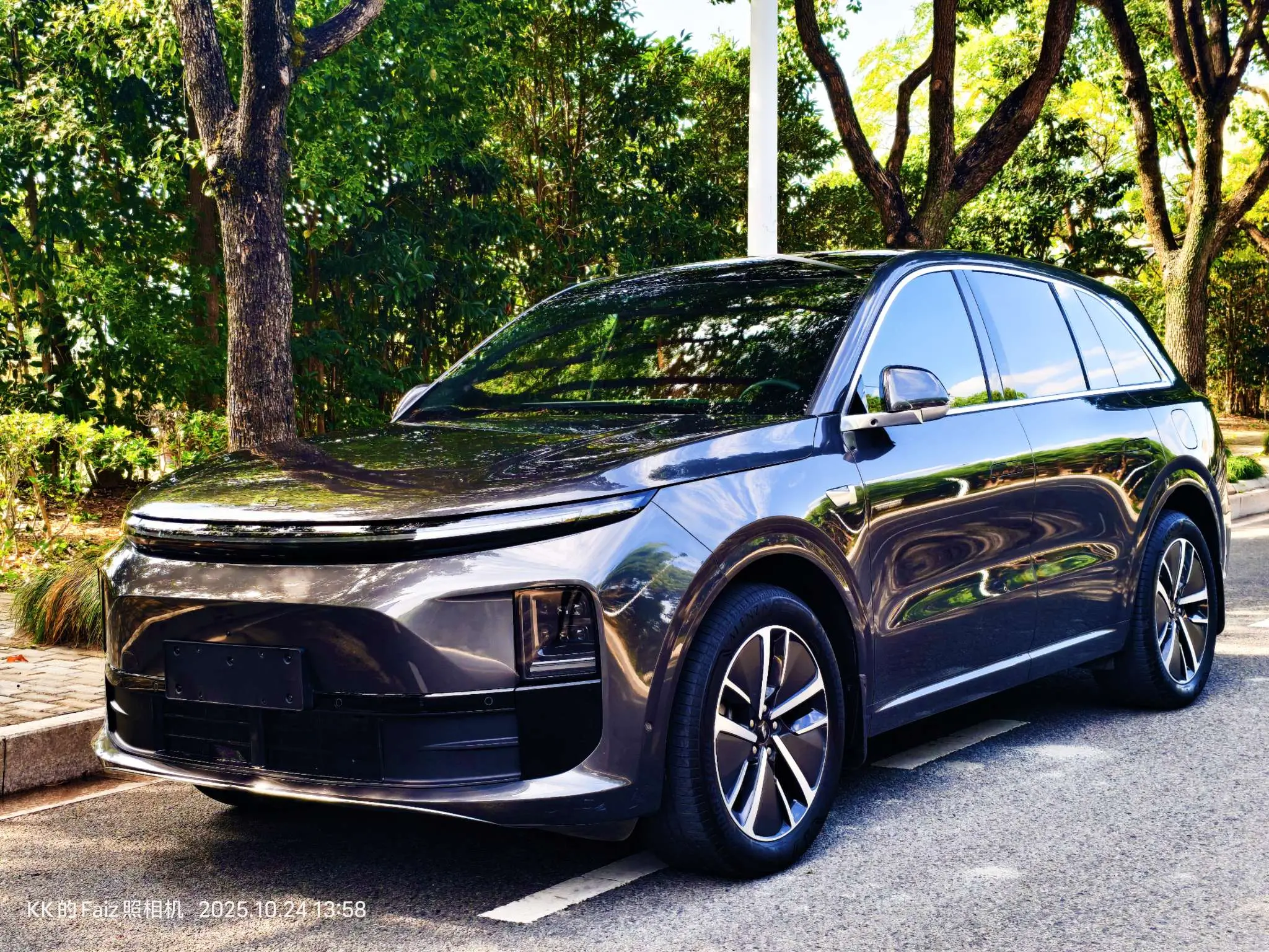 Li L6 (Ideal L6)  из Китая