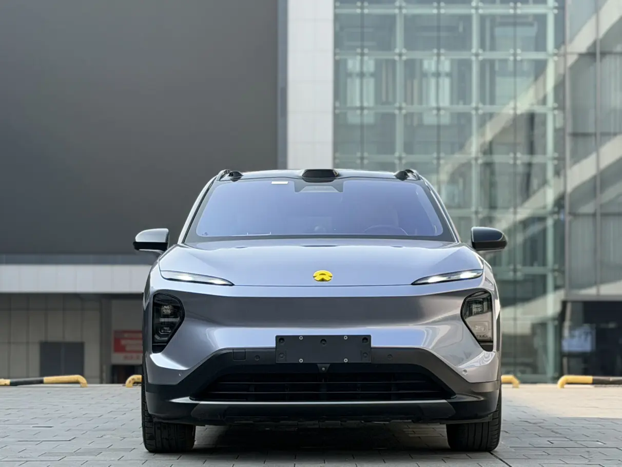 NIO ES7  из Китая