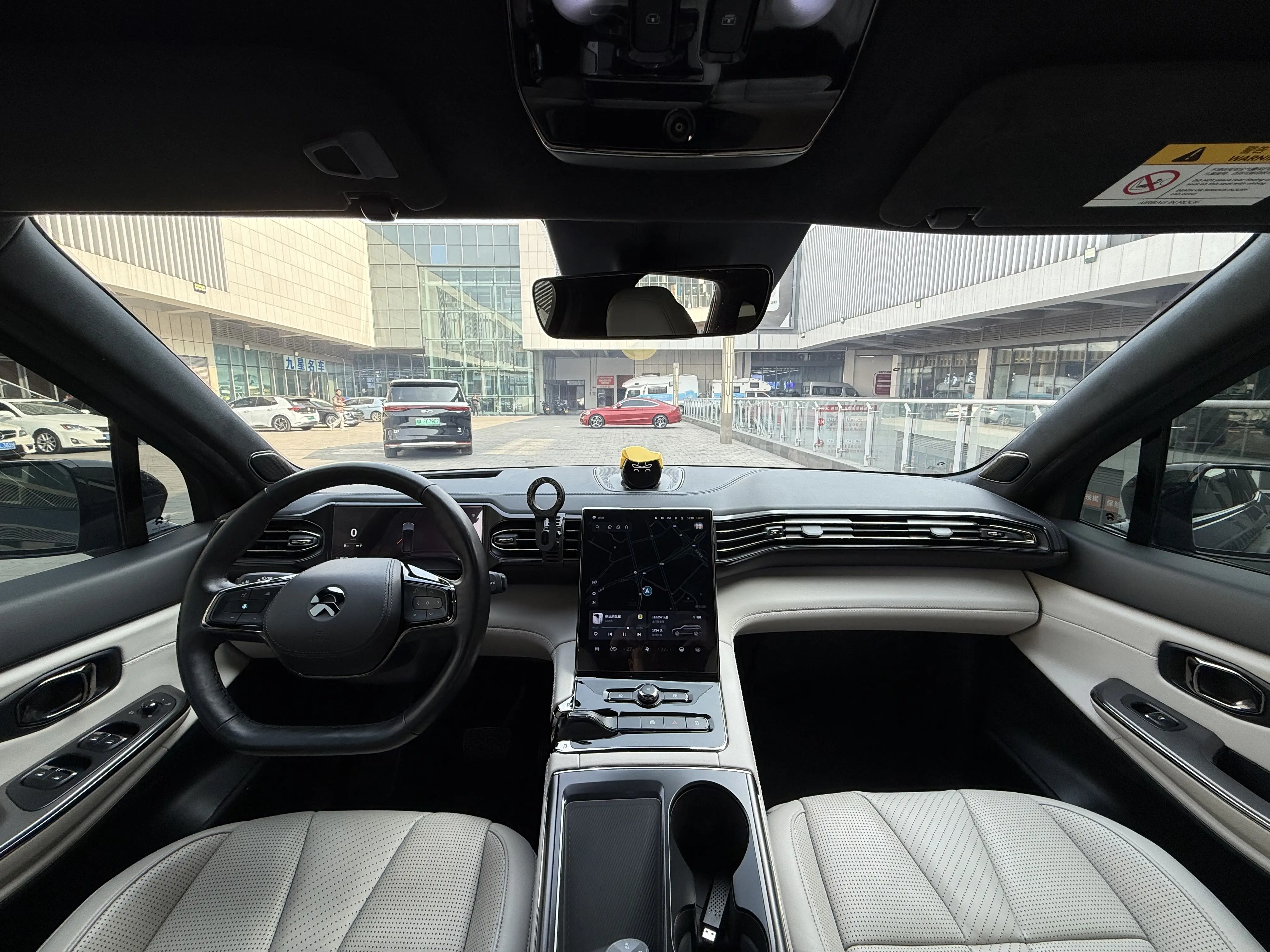 NIO ES8  из Китая