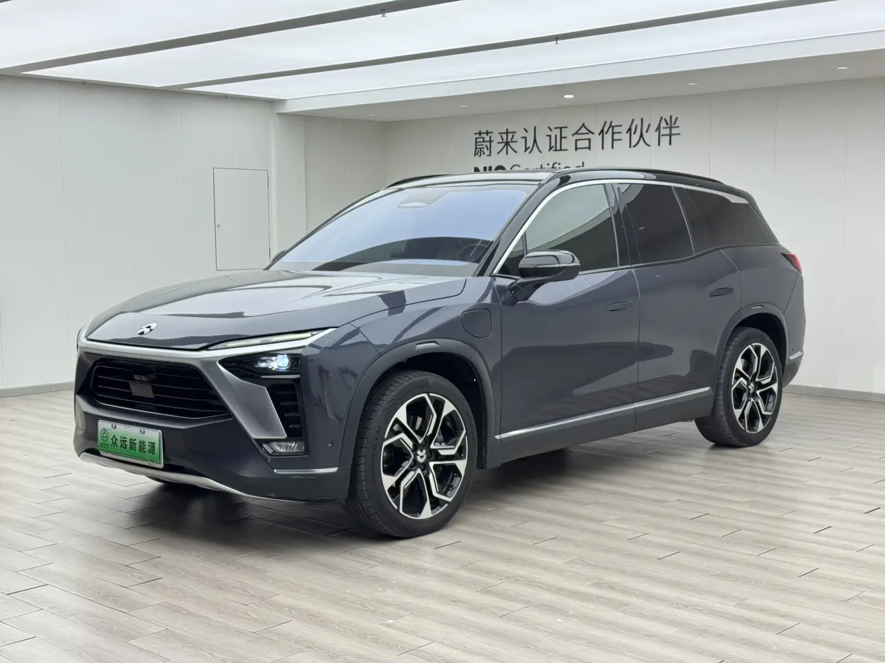 NIO ES8  из Китая