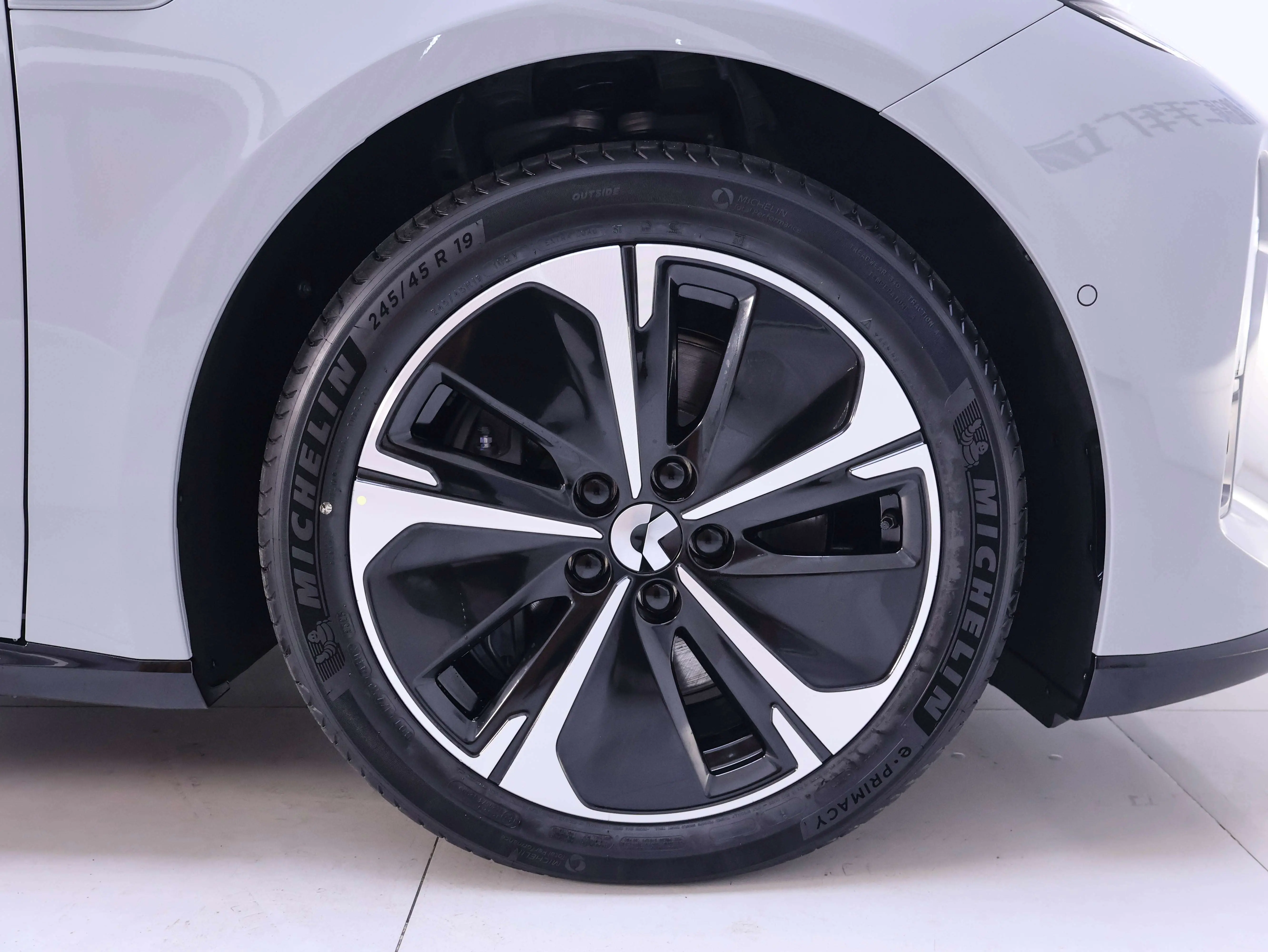 NIO ET5T  из Китая