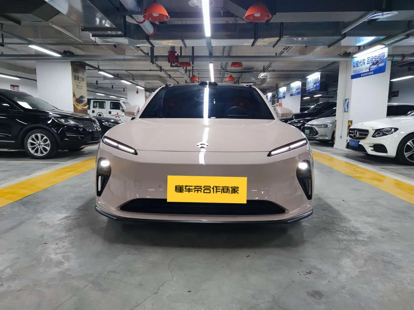 NIO ET5  из Китая