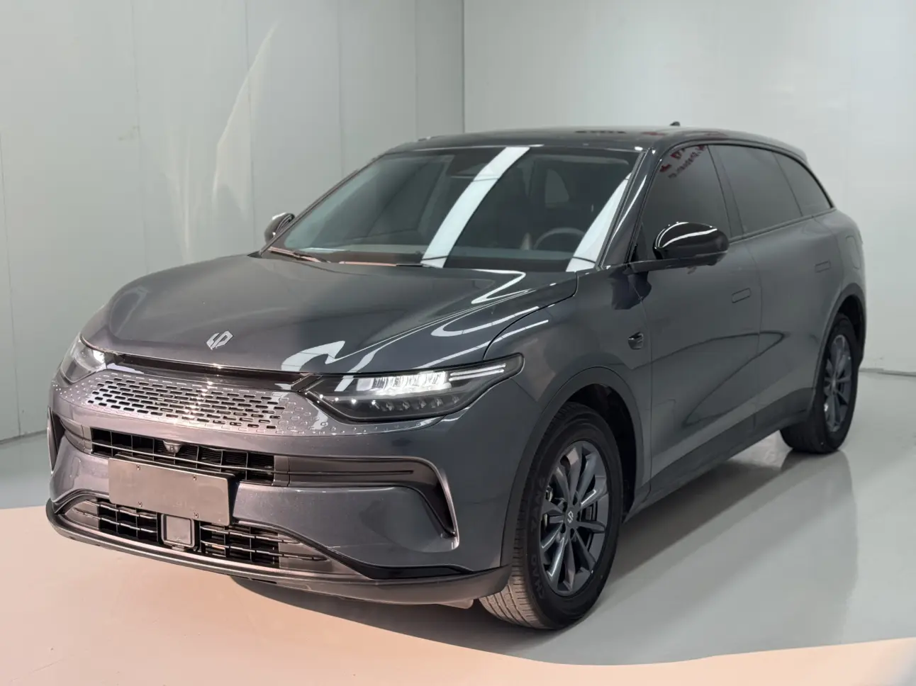 Leapmotor Zero running C11  из Китая