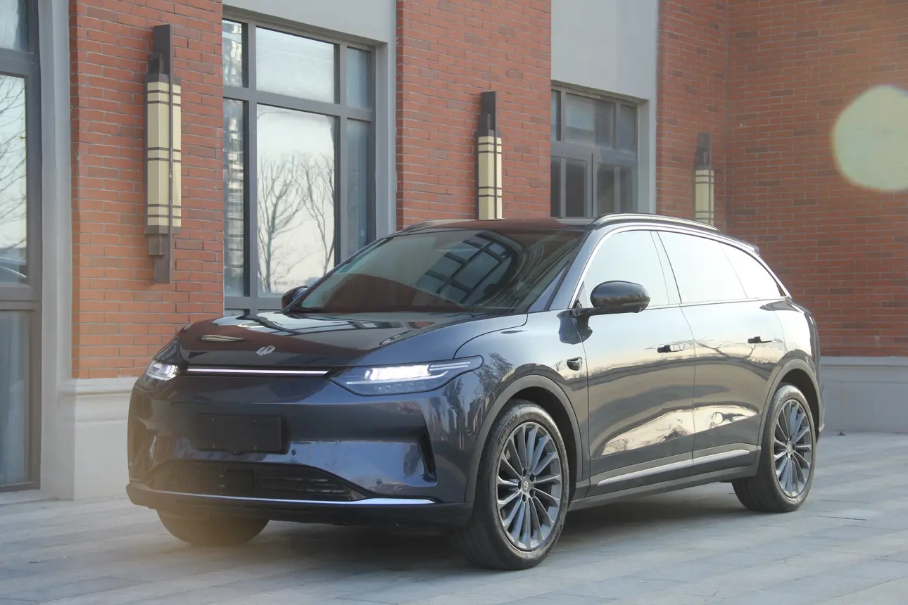 Leapmotor Zero running C11  из Китая