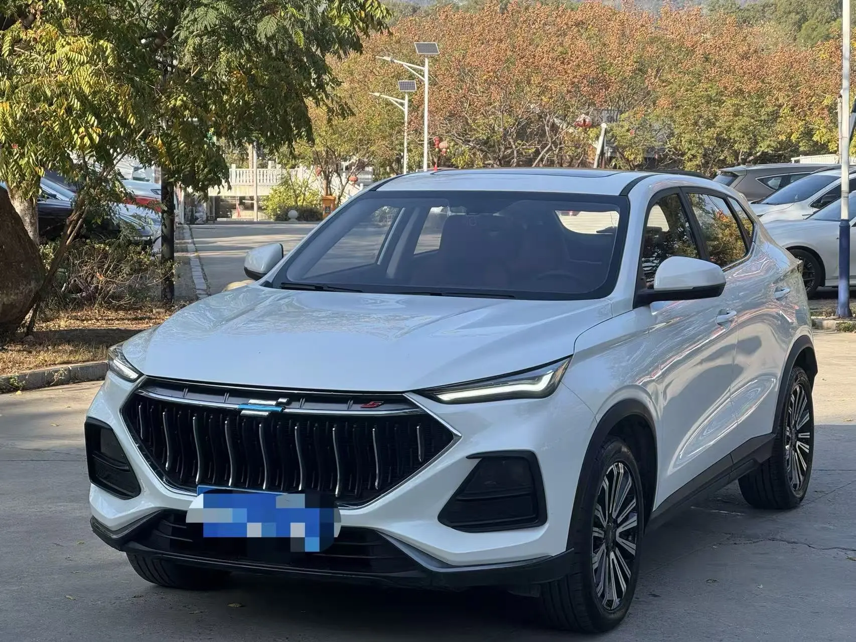 Oshan Changan Auchan X5  из Китая