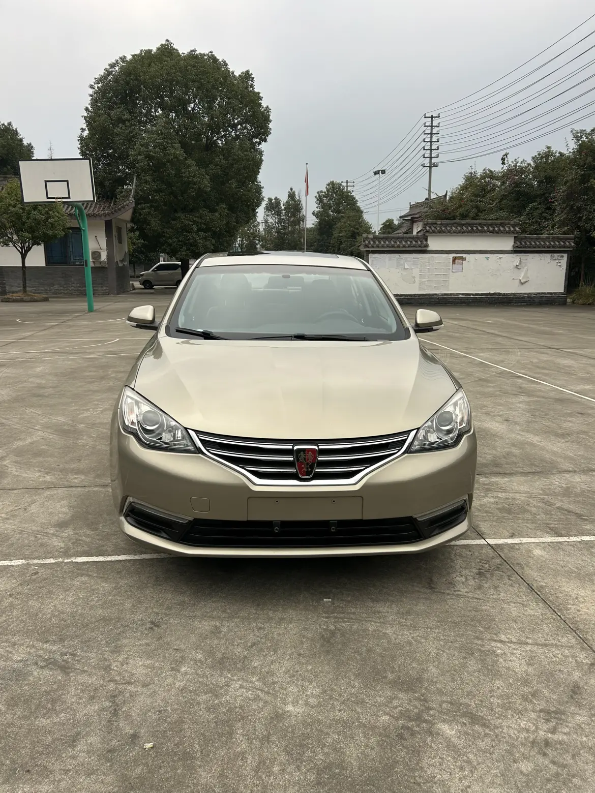 Roewe 360  из Китая
