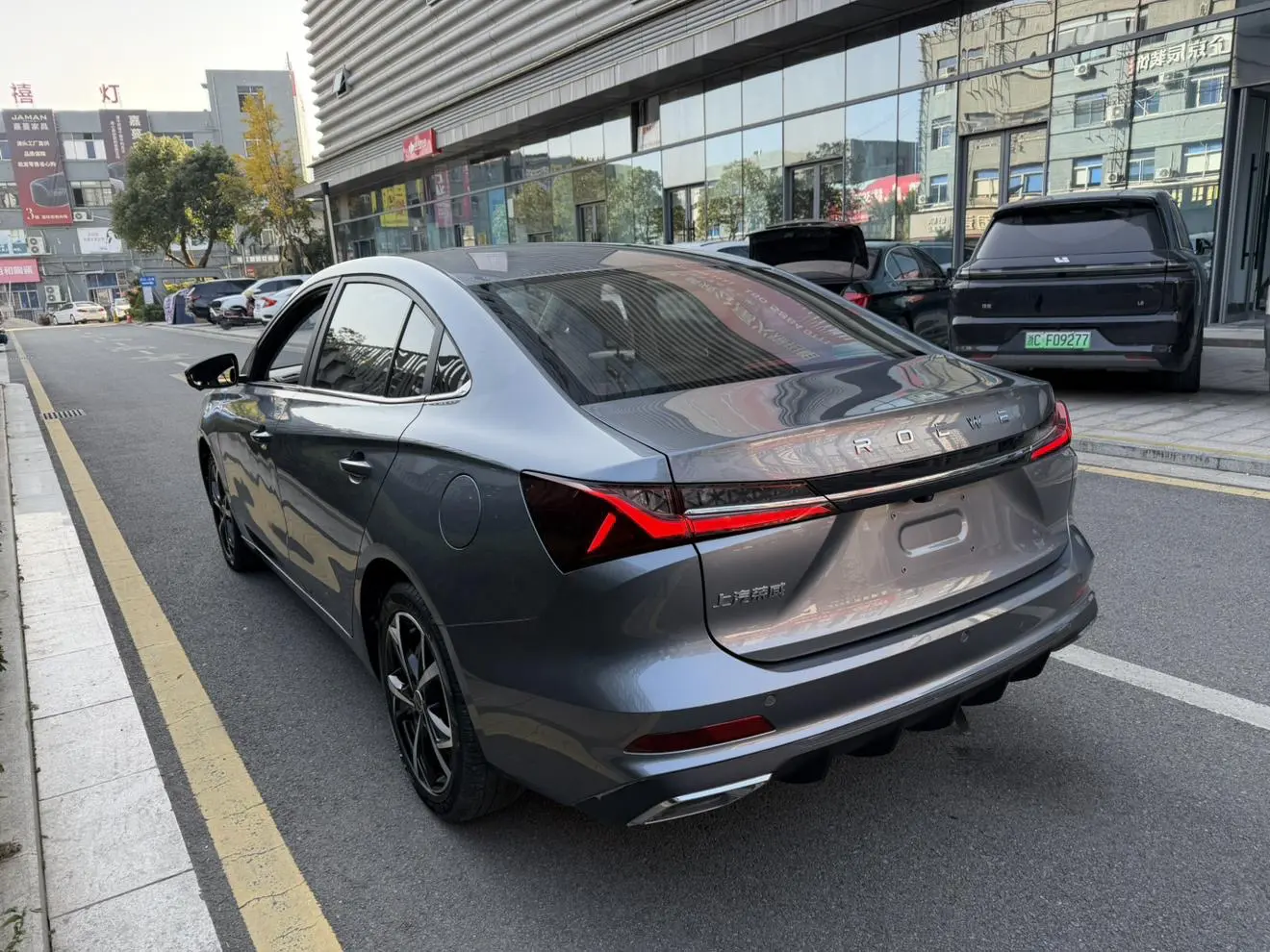 Roewe i5  из Китая