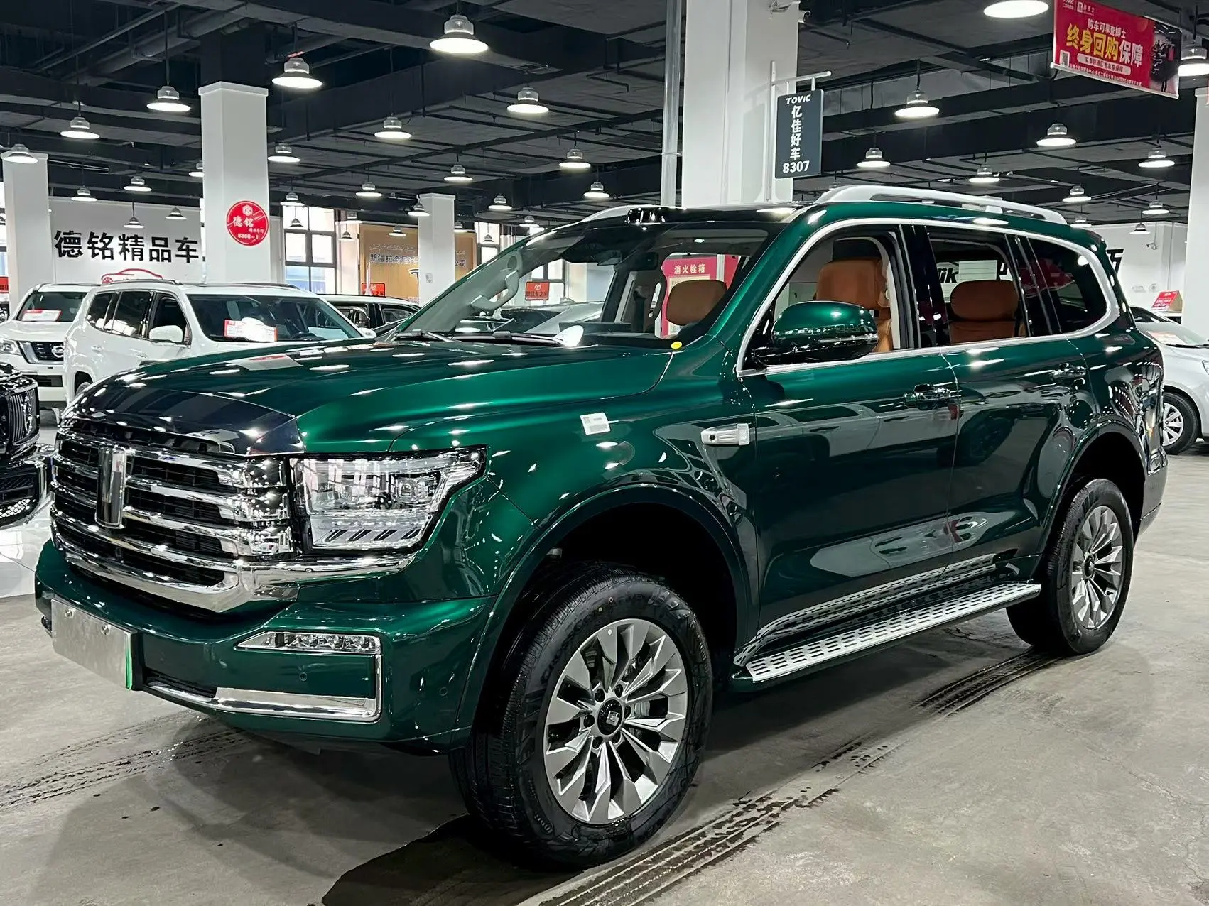 Tank 500 Hi4-Z  из Китая