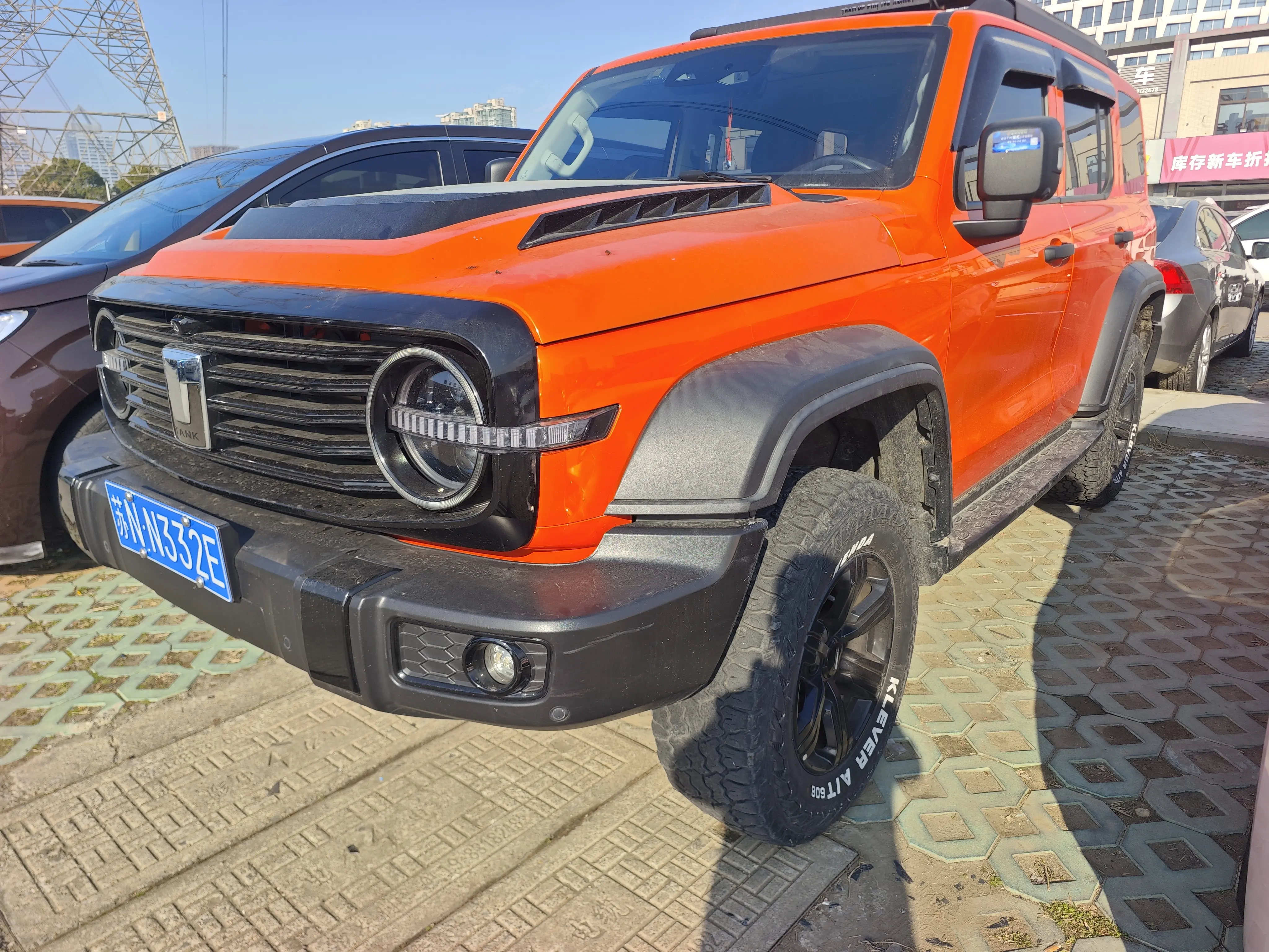 Tank 300  из Китая