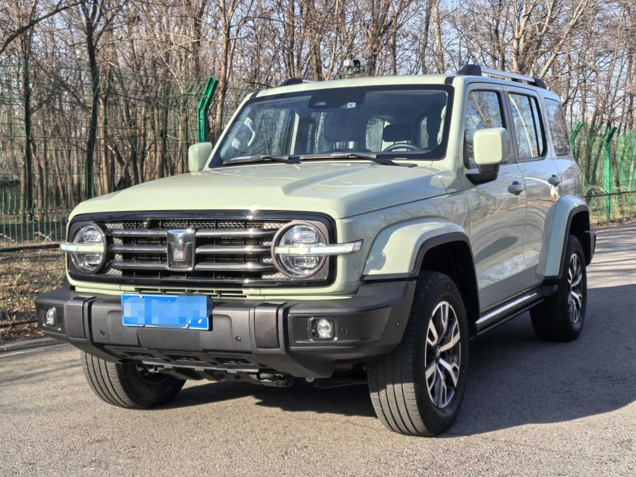 Tank 300  из Китая