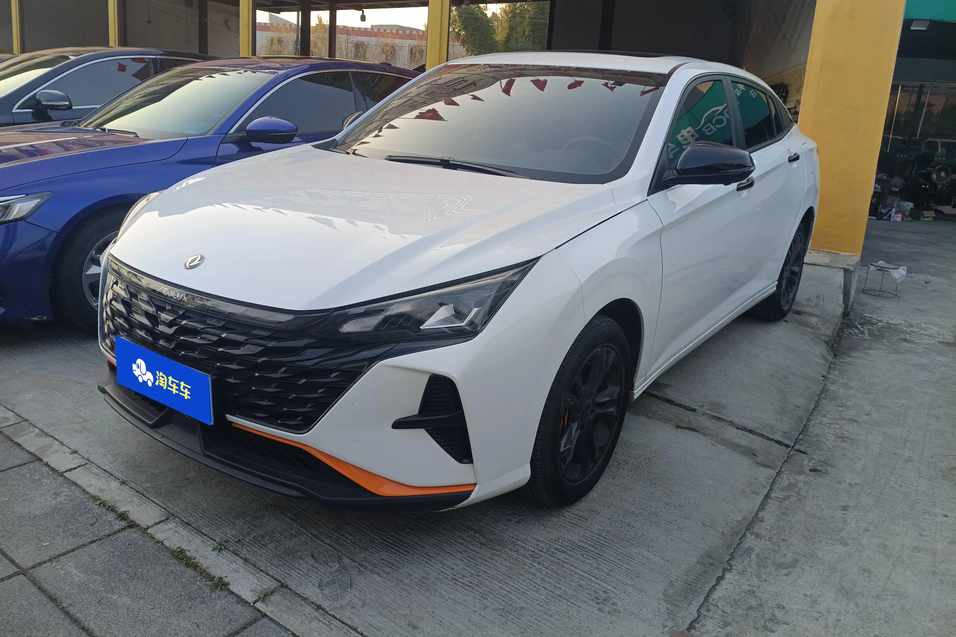 Dongfeng Yixuan  из Китая