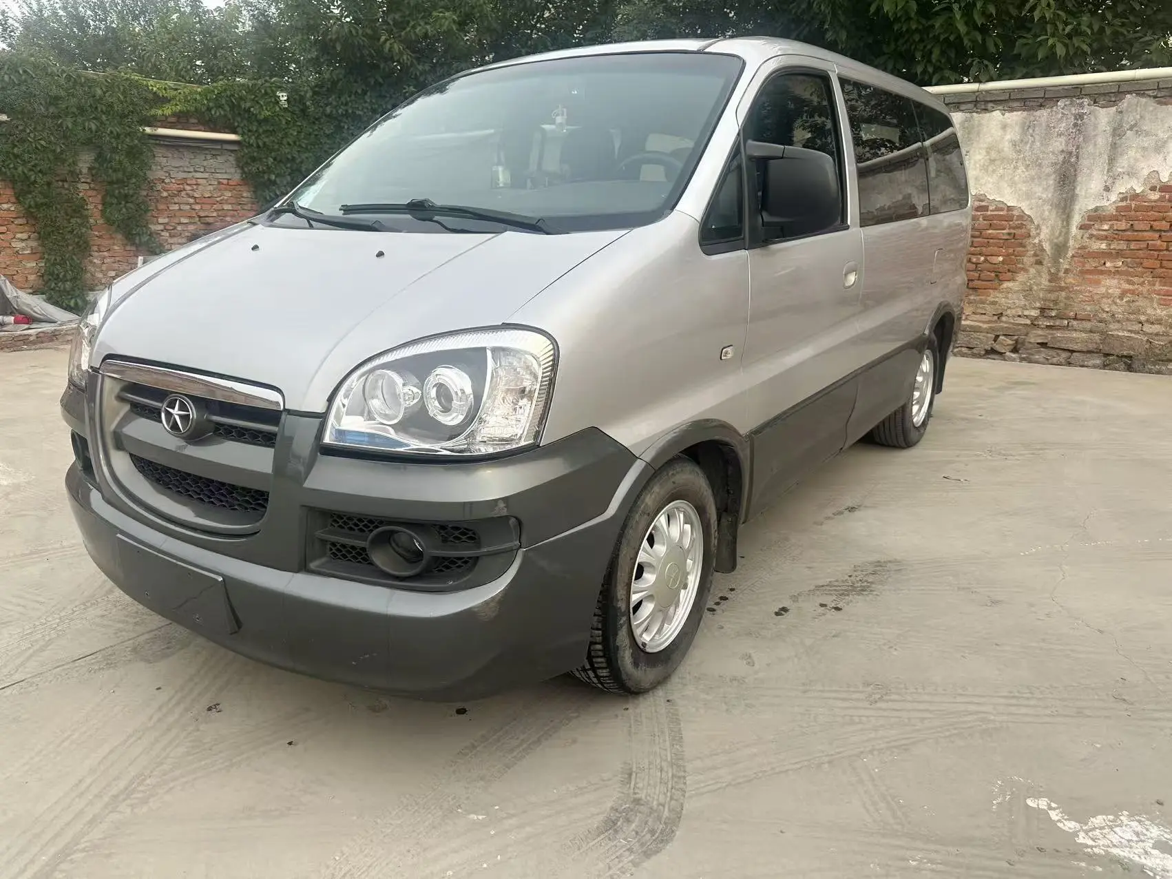 Jiangxi Ruifeng  из Китая