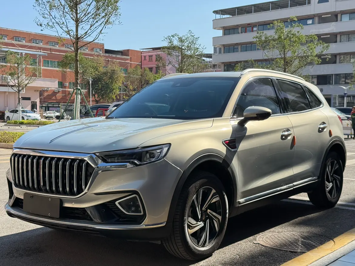 Hongqi HS5  из Китая