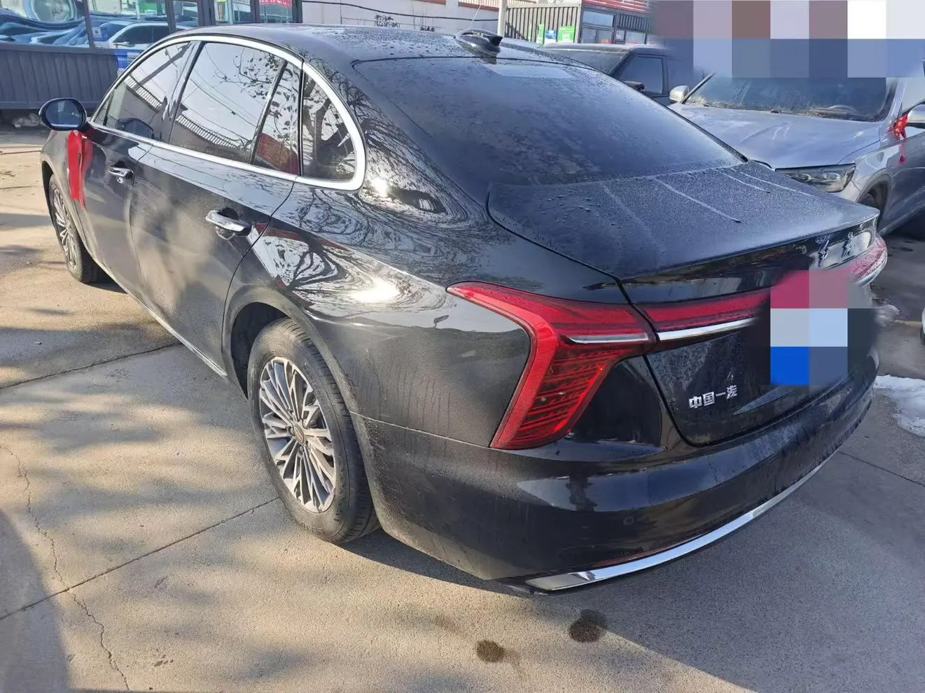 Hongqi H5  из Китая