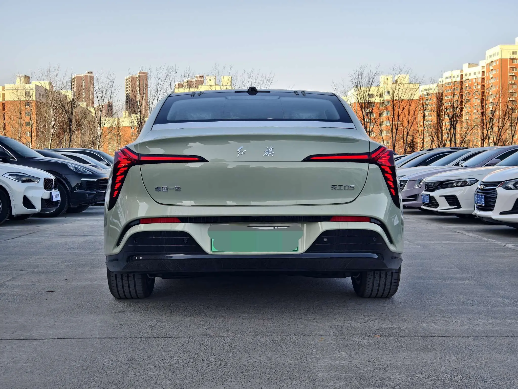 Hongqi Red Flag Tiangong 05  из Китая