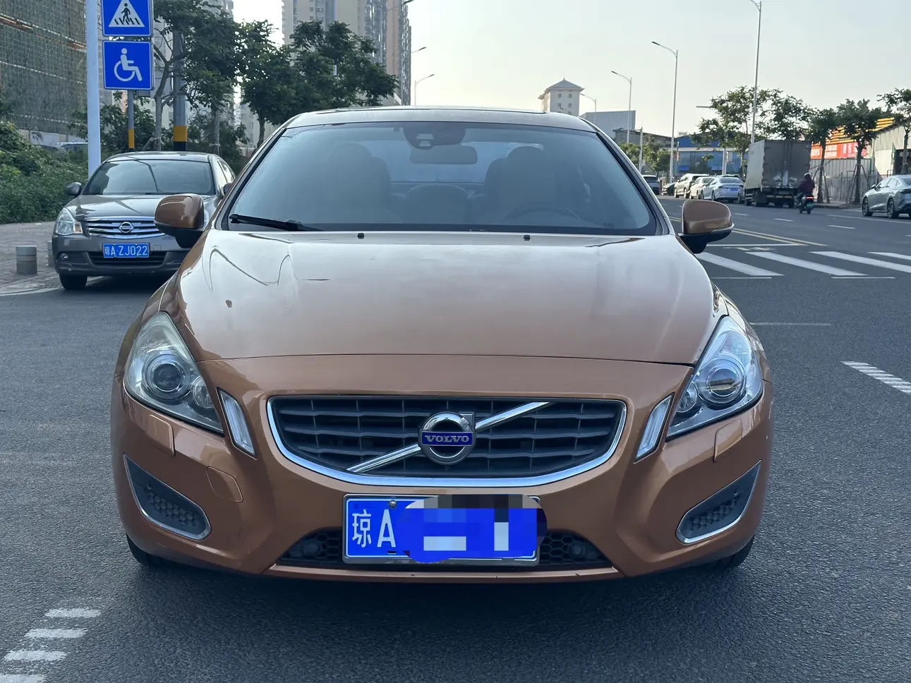 Volvo S60  из Китая