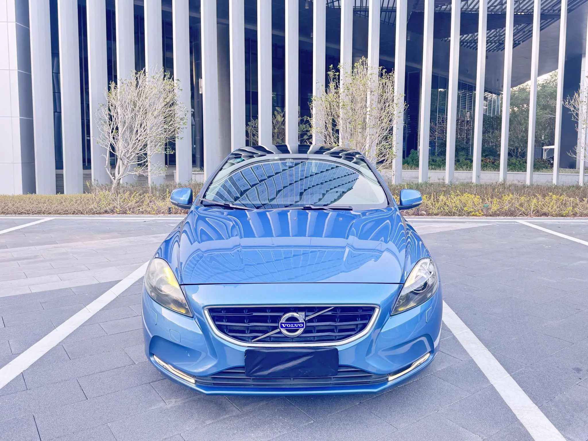 Volvo V40  из Китая