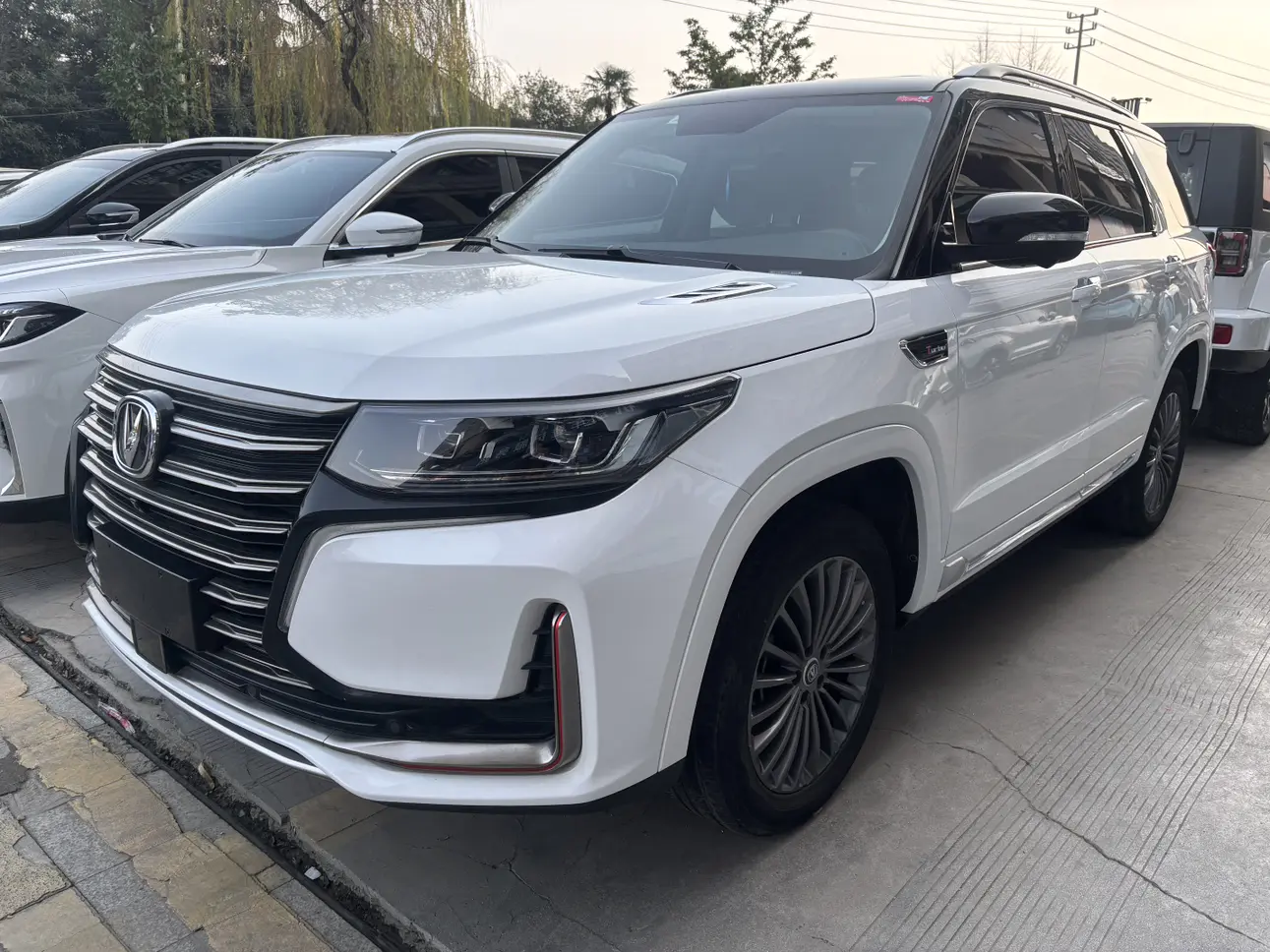 Changan CS95  из Китая