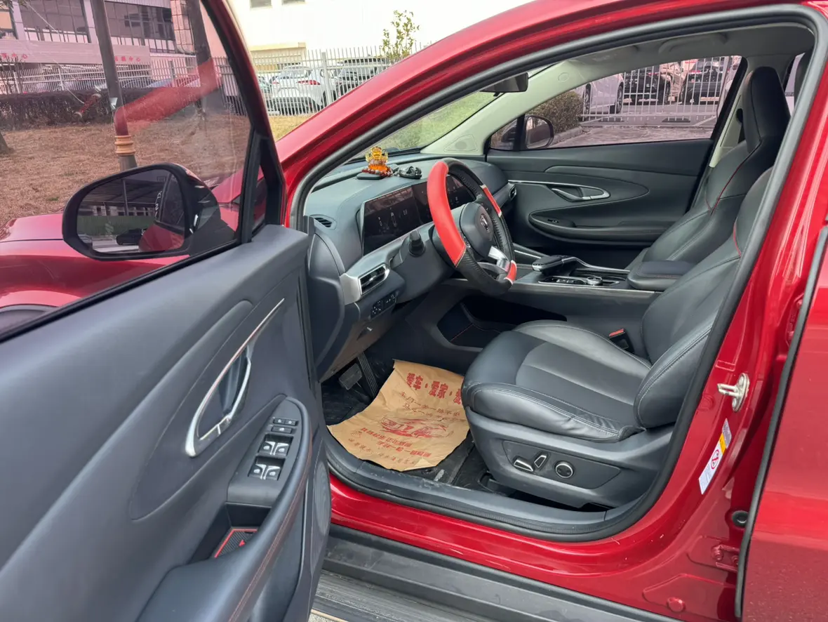 Changan UNI-T  из Китая