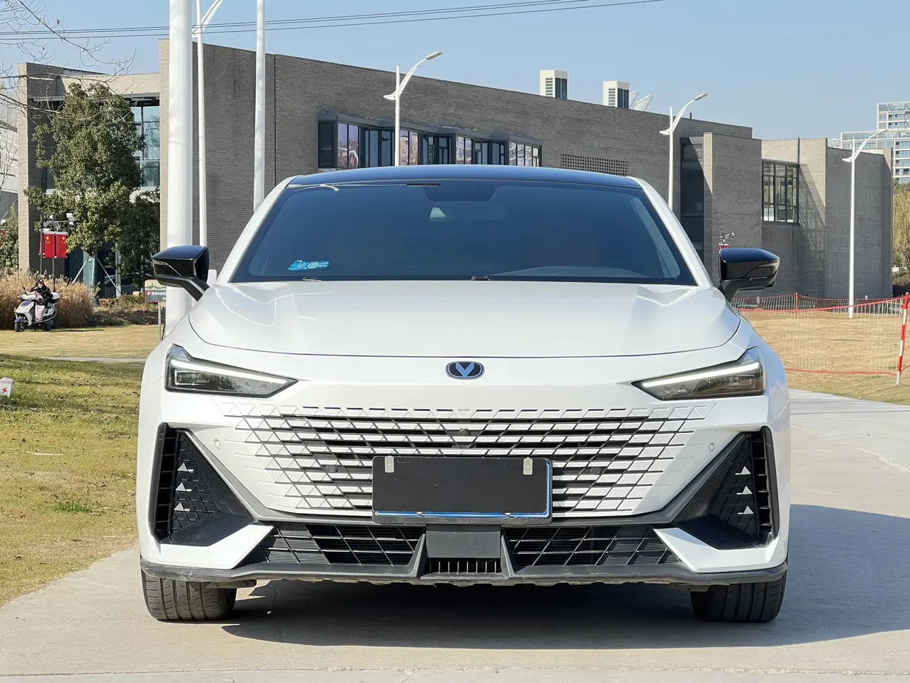 Changan UNI-V  из Китая