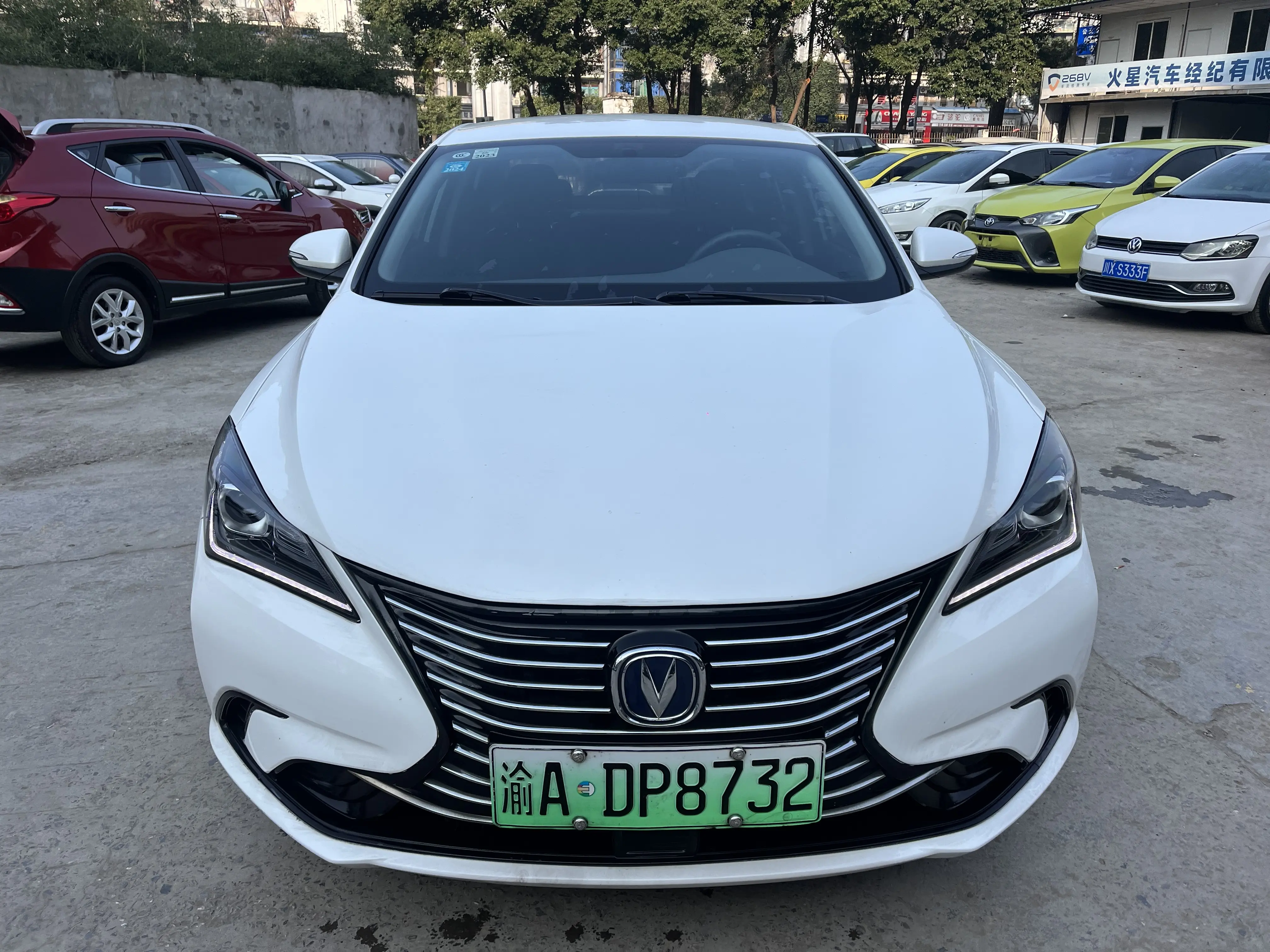 Changan Eado EV  из Китая
