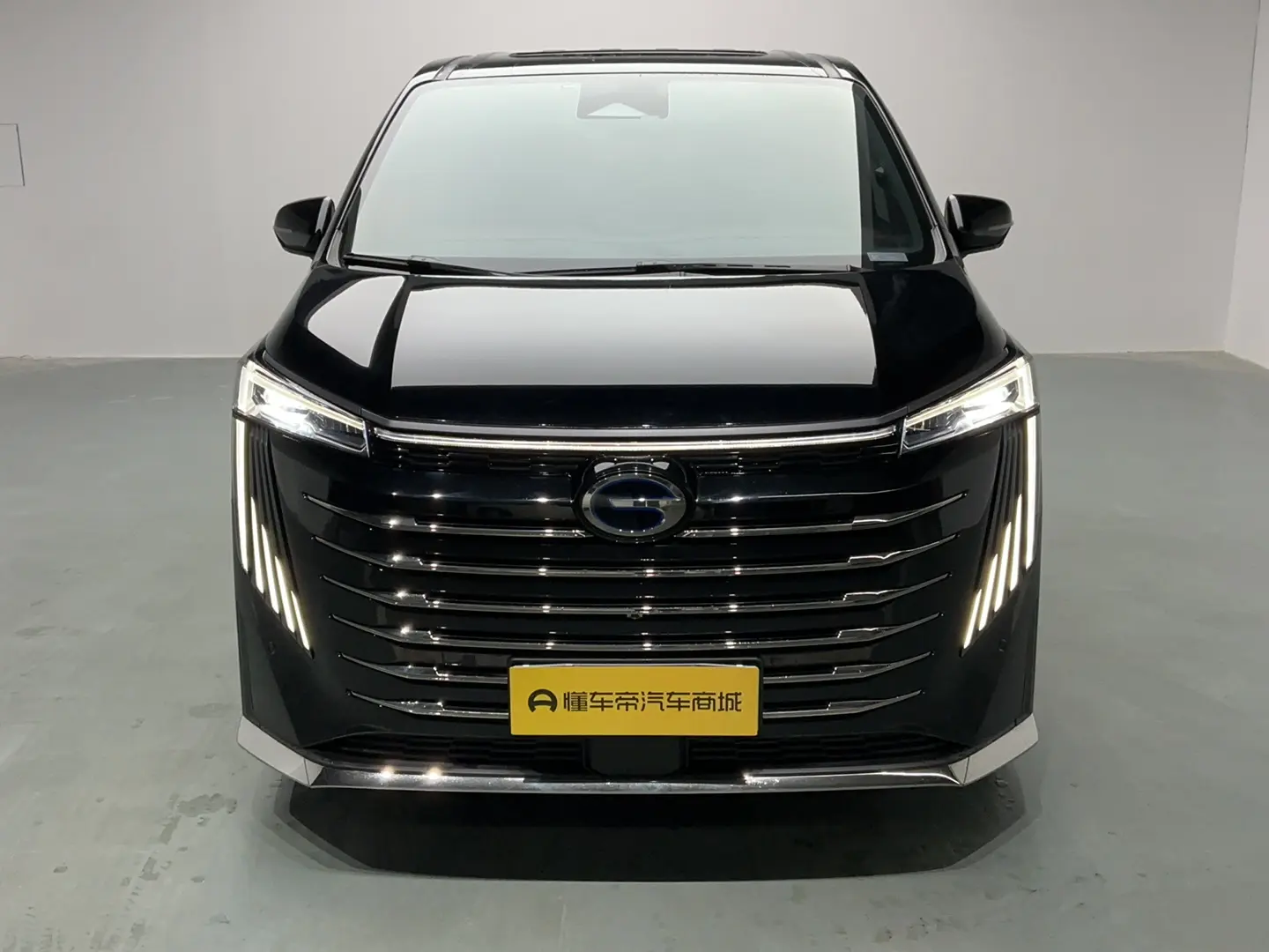 GAC Trumpchi E9 PHEV  из Китая