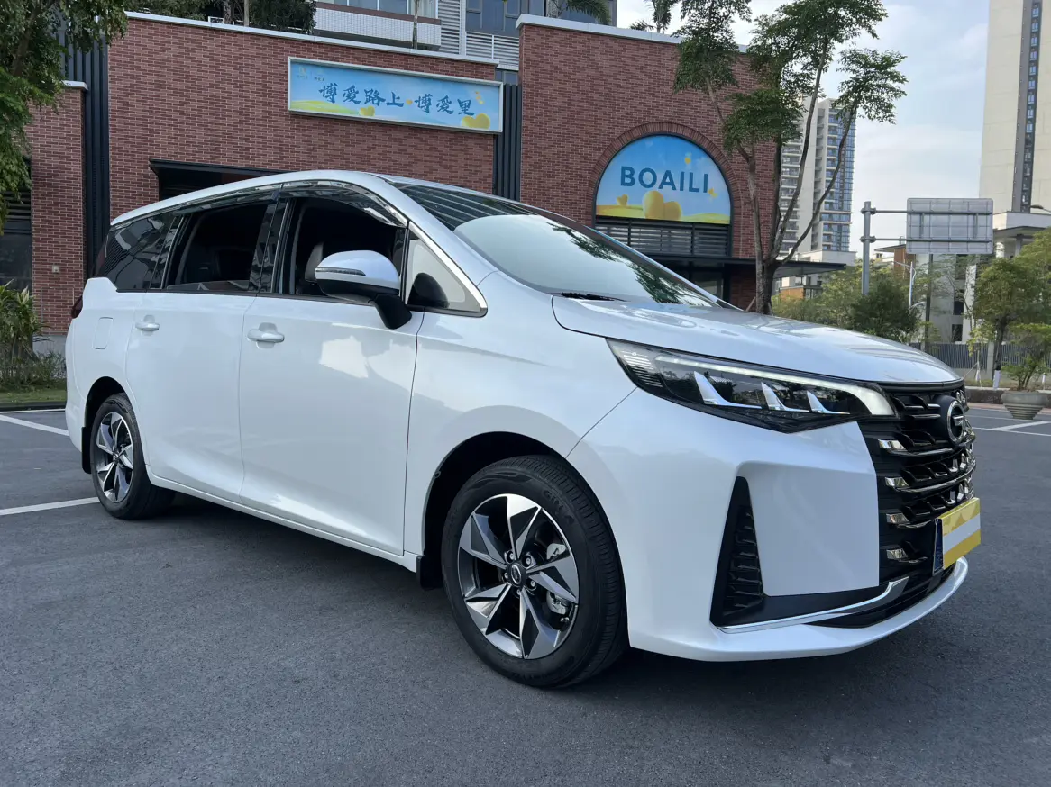 GAC Trumpchi M6  из Китая