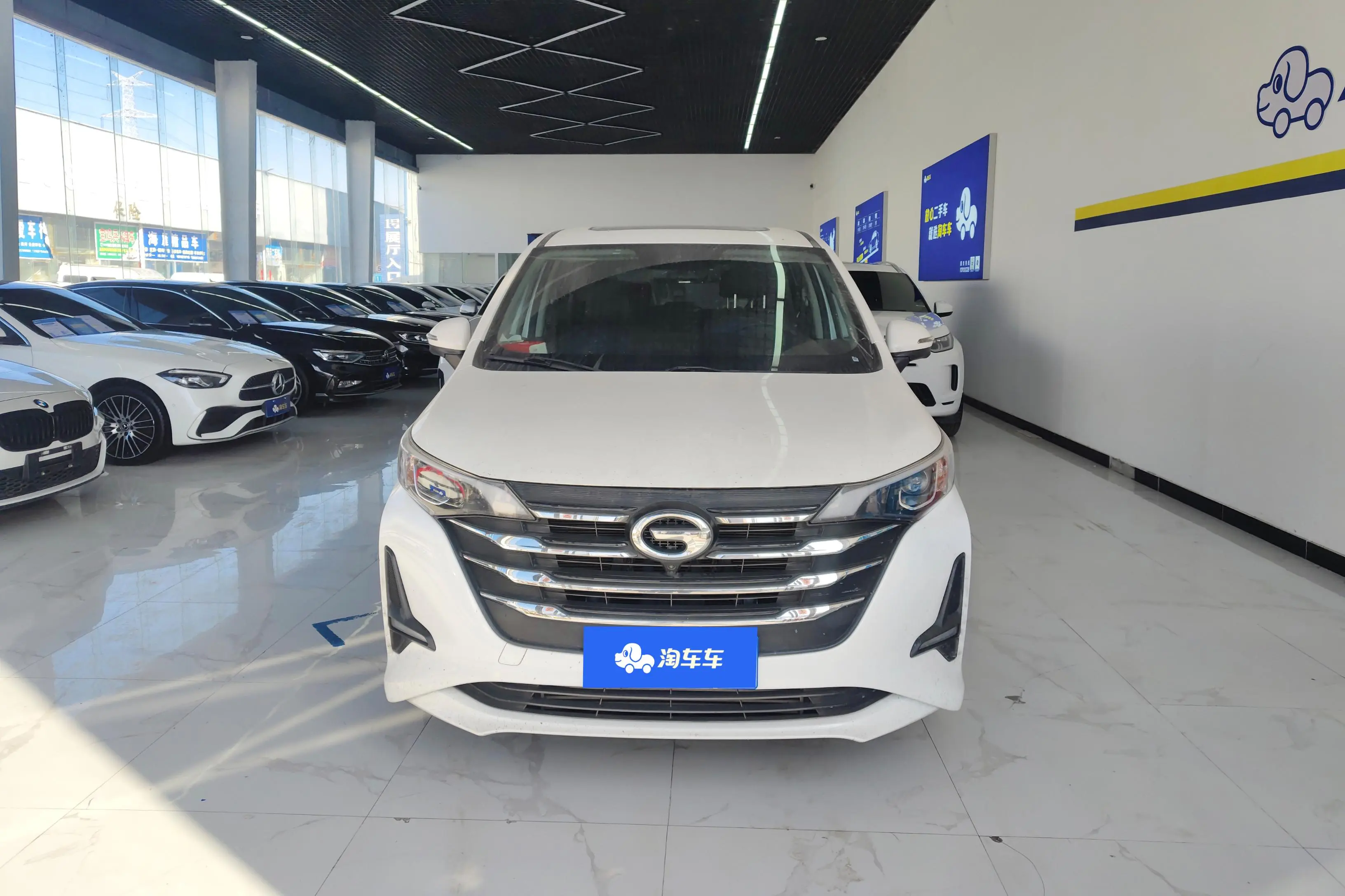 GAC Trumpchi M6  из Китая