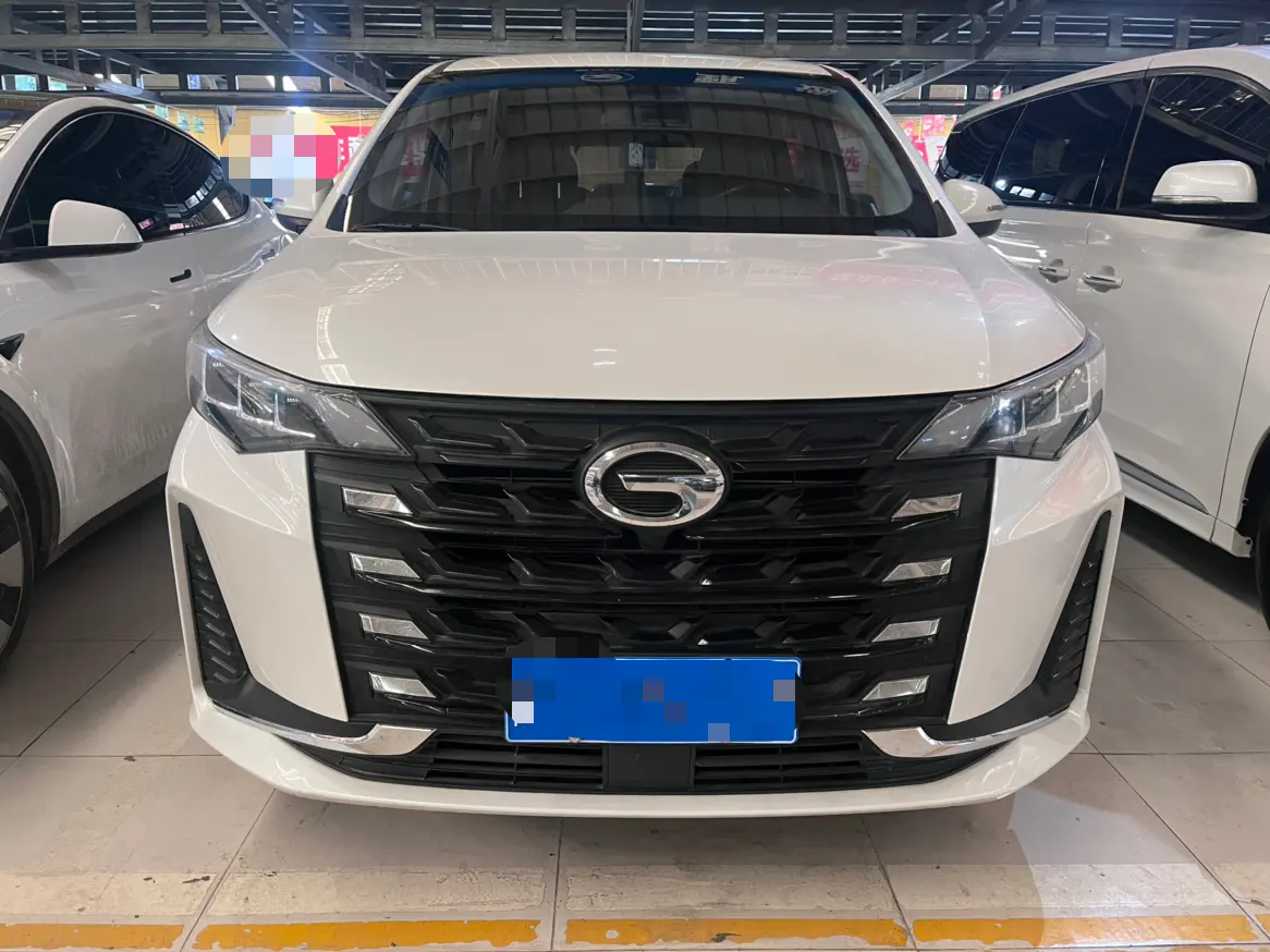GAC Trumpchi M6  из Китая