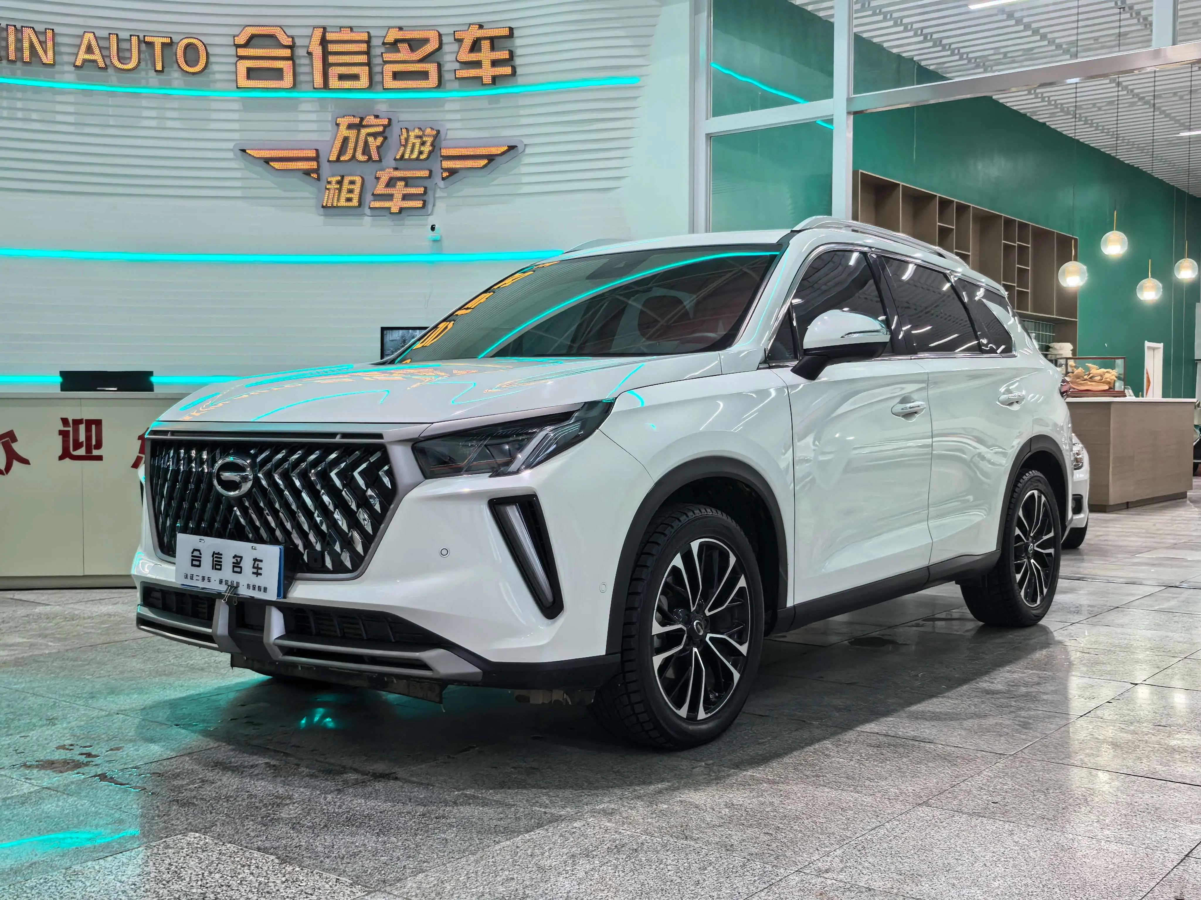 GAC Trumpchi GS4 PLUS  из Китая