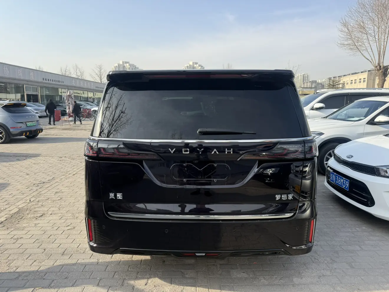 Voyah Lantu Dreamer PHEV  из Китая