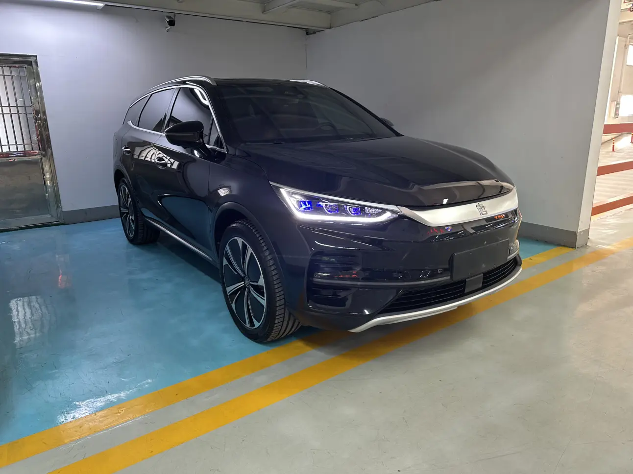 BYD Tang EV  из Китая