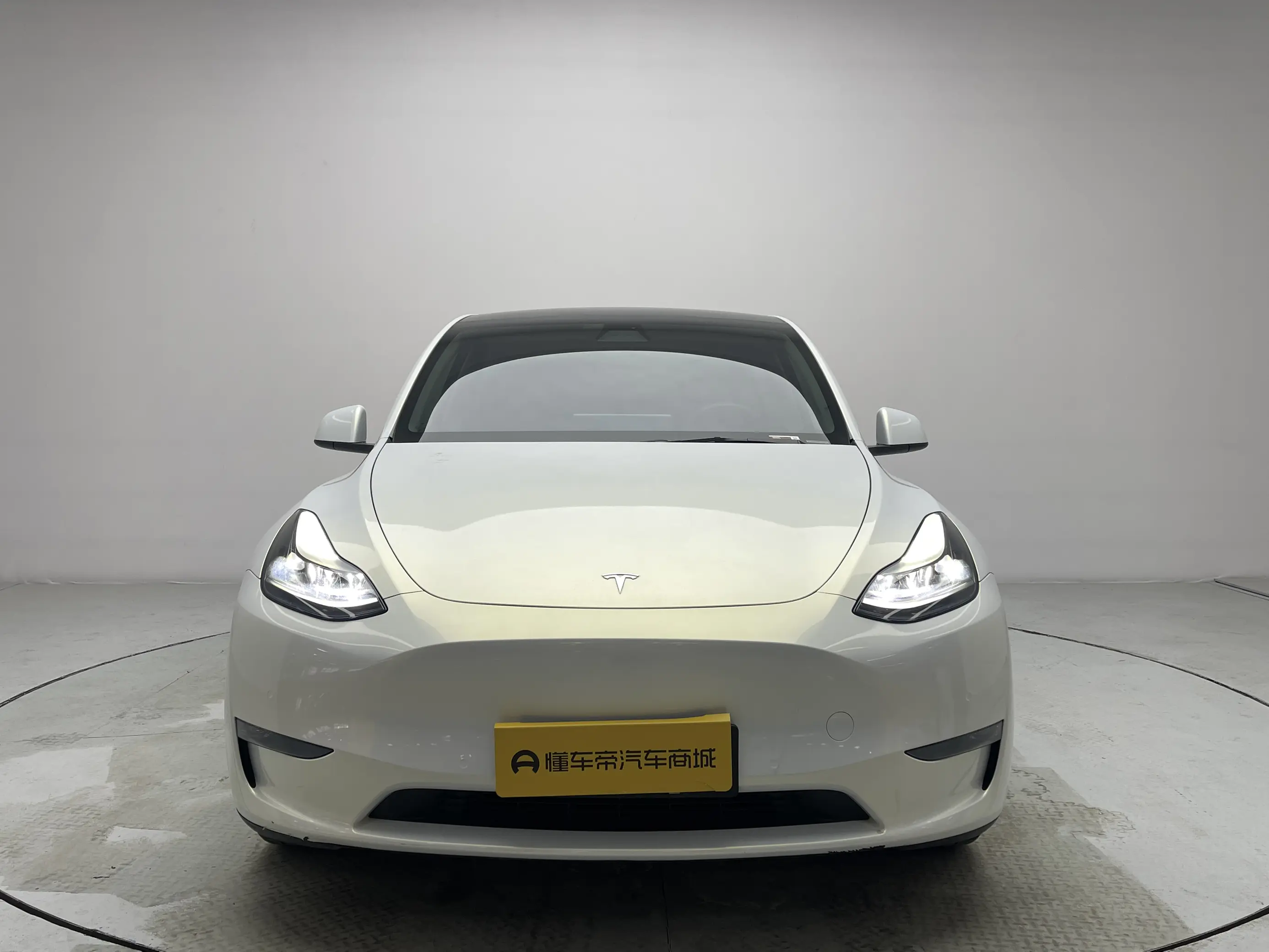 Tesla Model Y  из Китая