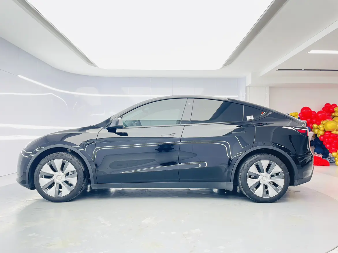 Tesla Model Y  из Китая