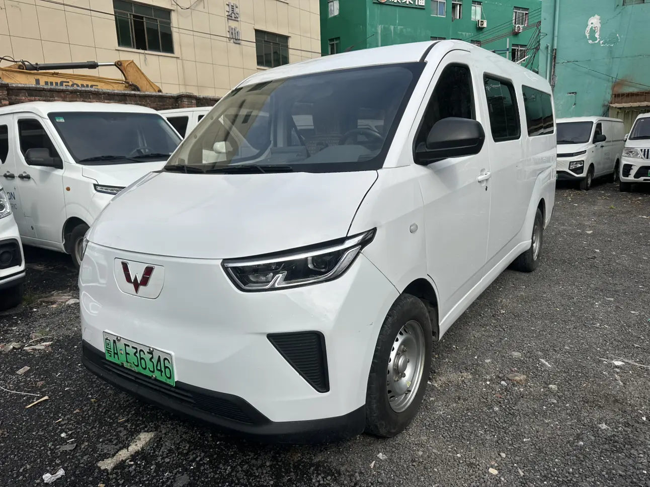 Wuling Yangguang  из Китая