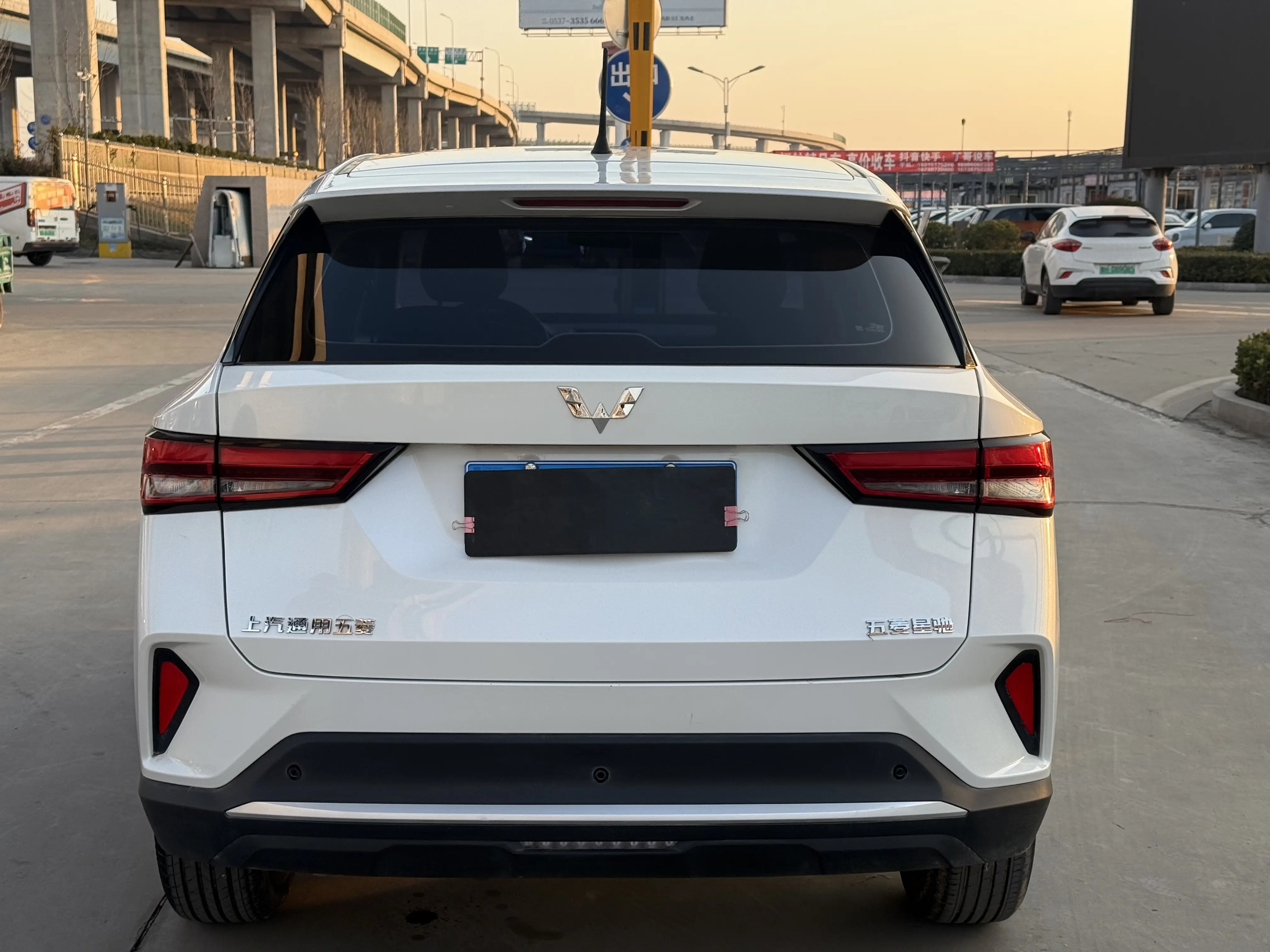 Wuling Xingchi  из Китая