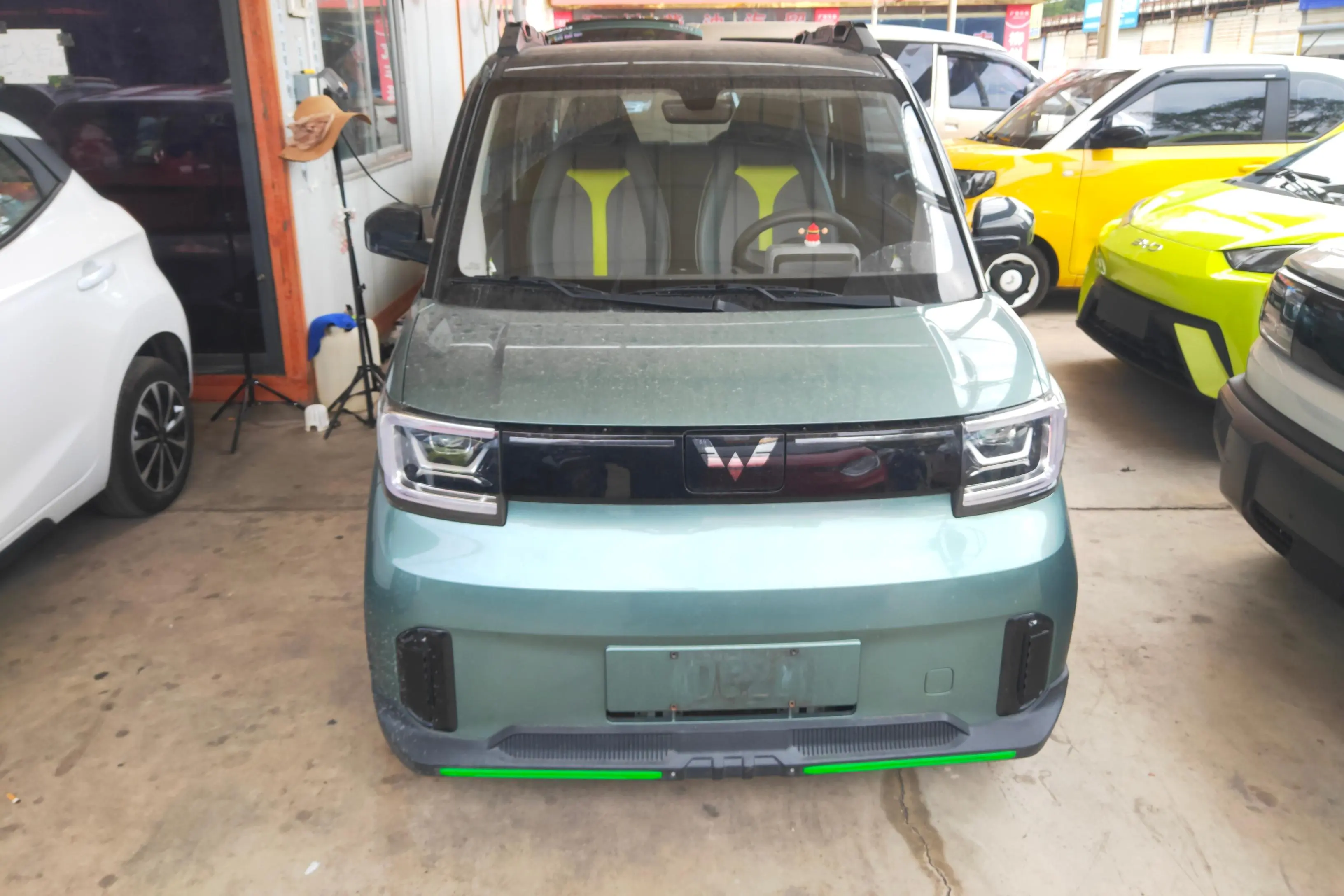 Wuling Hongguang MINIEV  из Китая