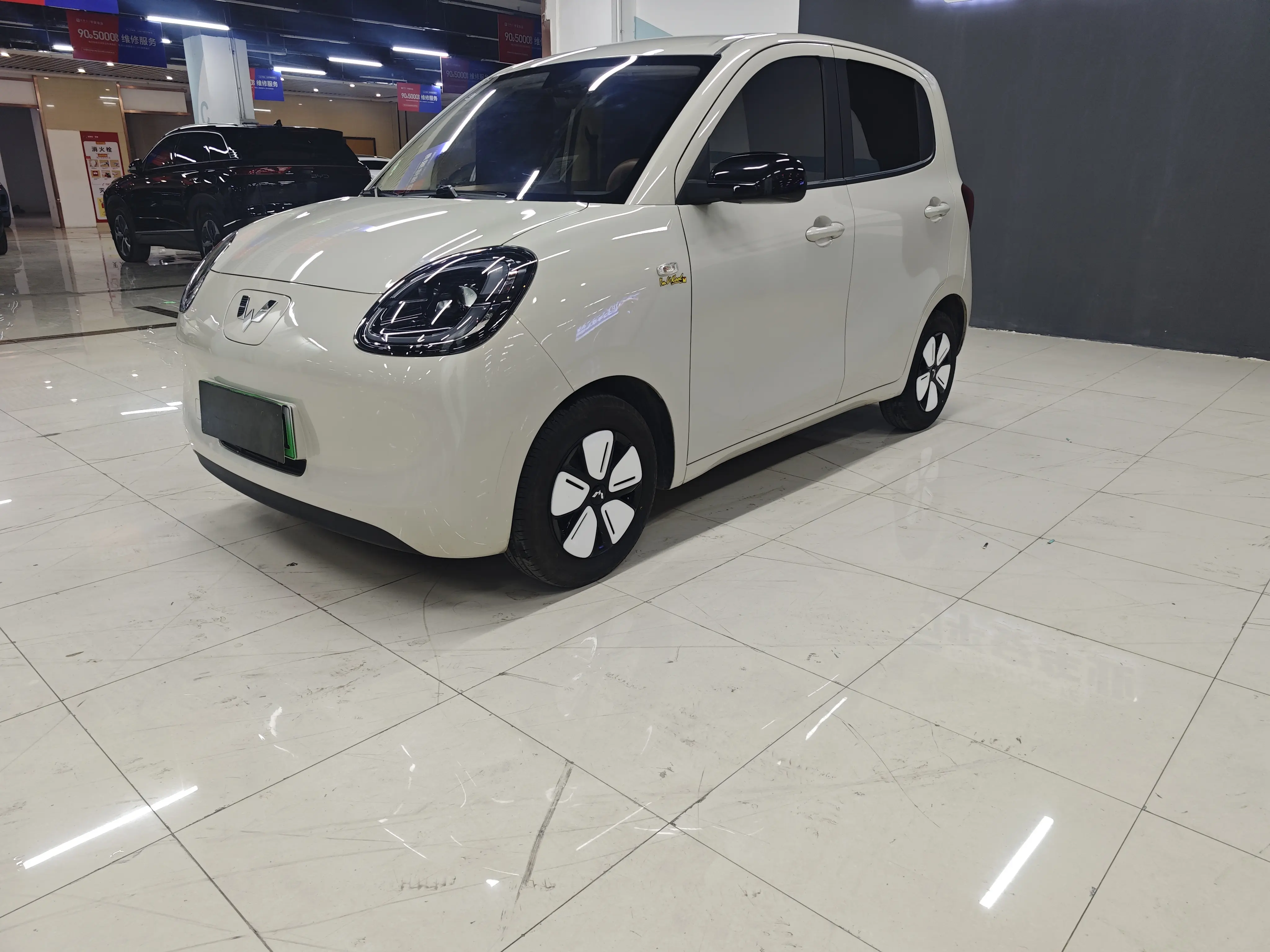 Wuling Hongguang MINIEV  из Китая