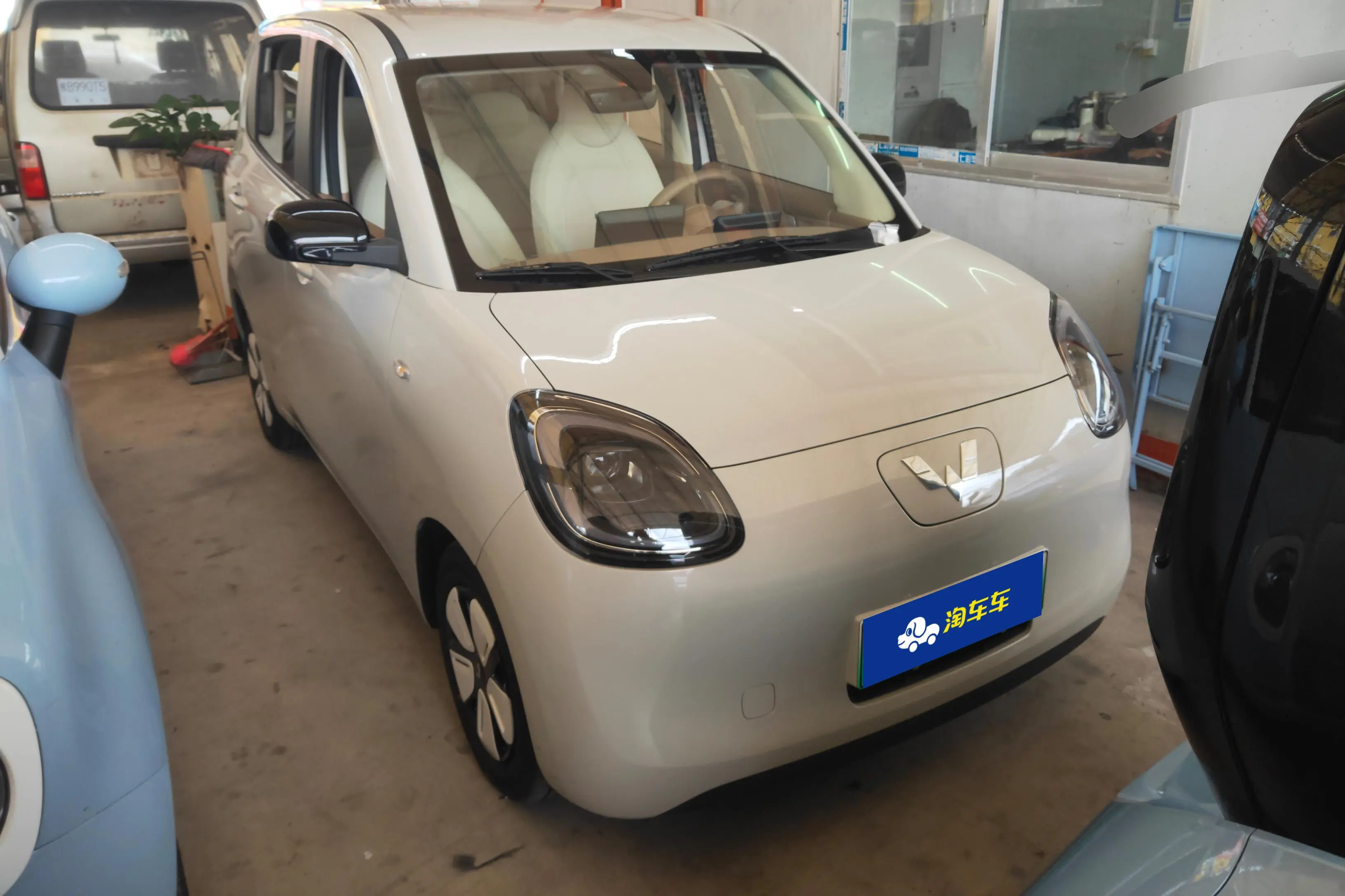 Wuling Hongguang MINIEV  из Китая