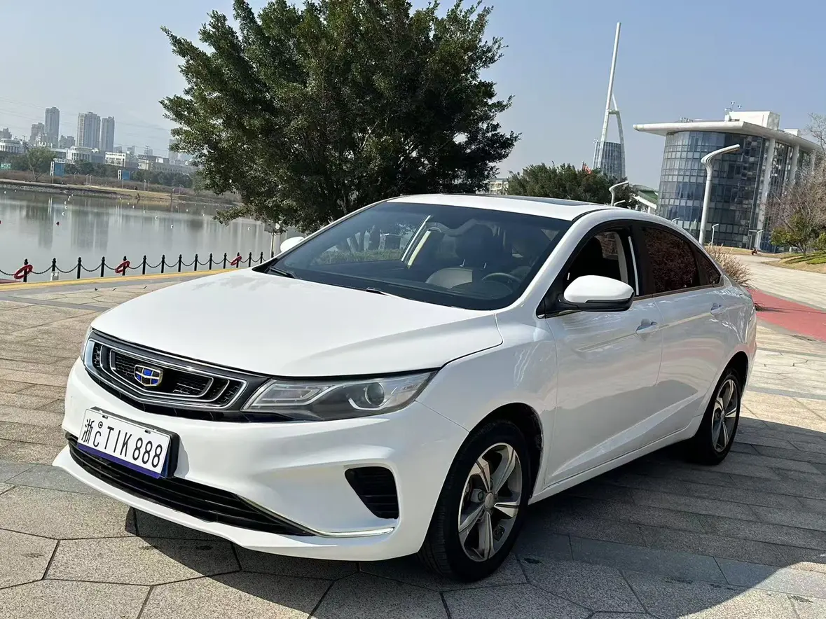 Geely Emgrand GL  из Китая